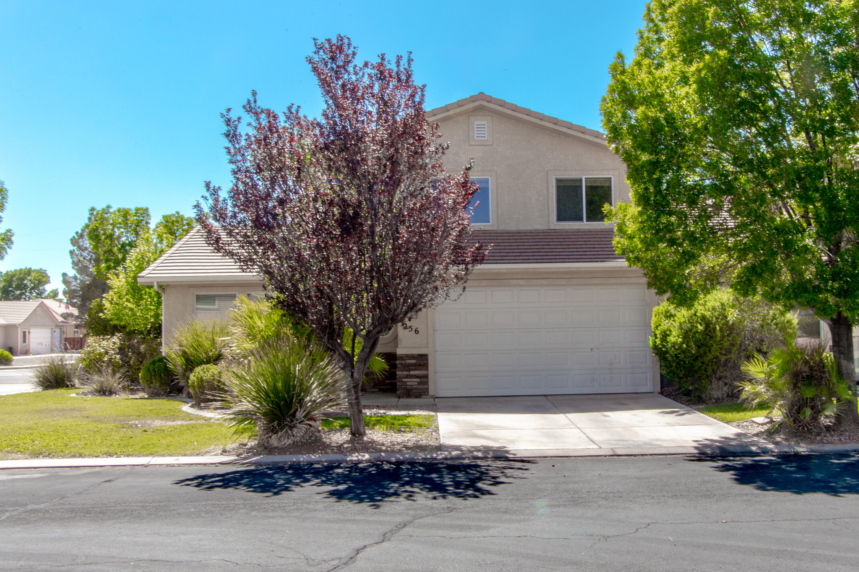 SKY RIDGE TOWNHOMES - Residential