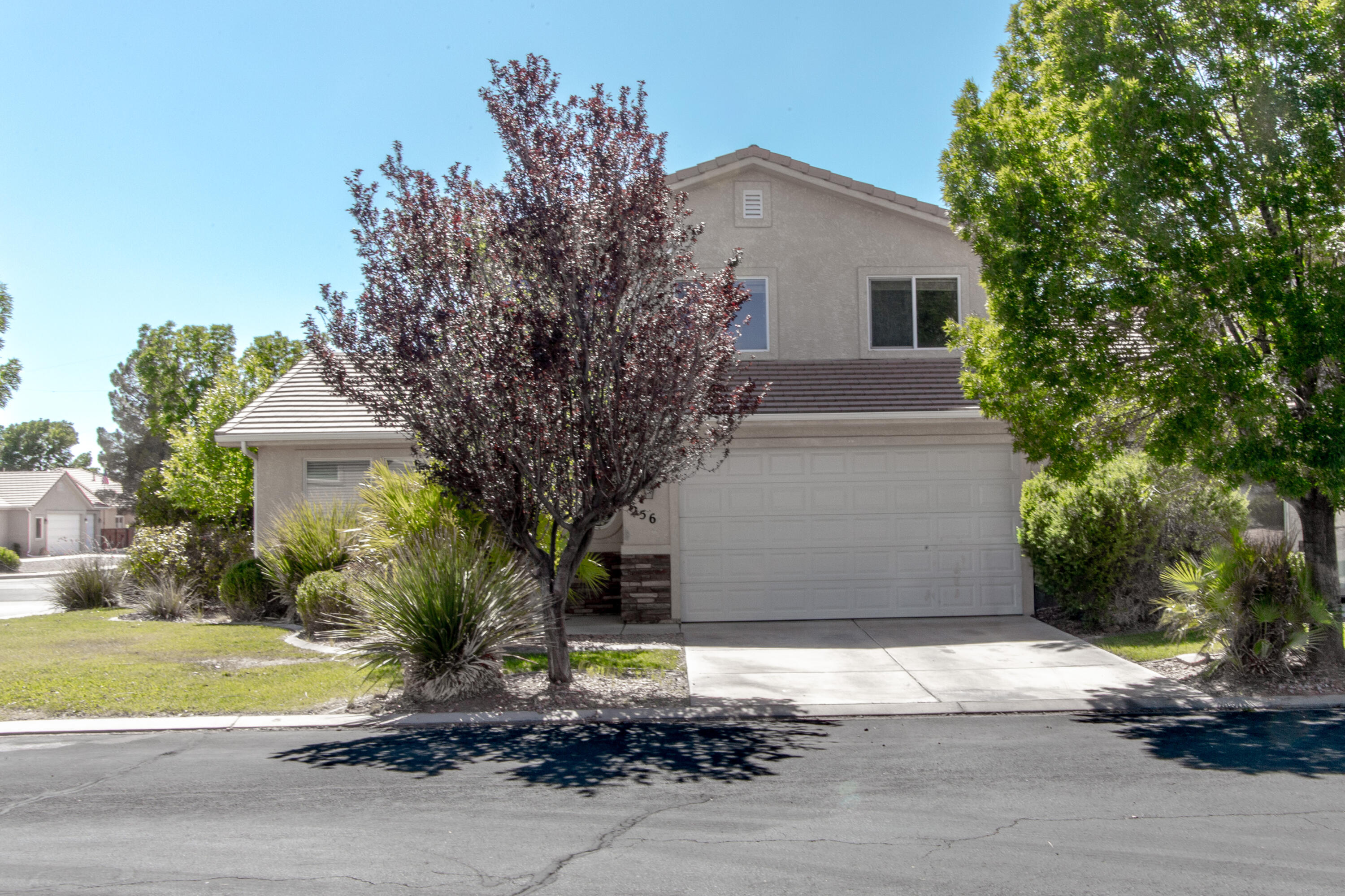 SKY RIDGE TOWNHOMES - Residential