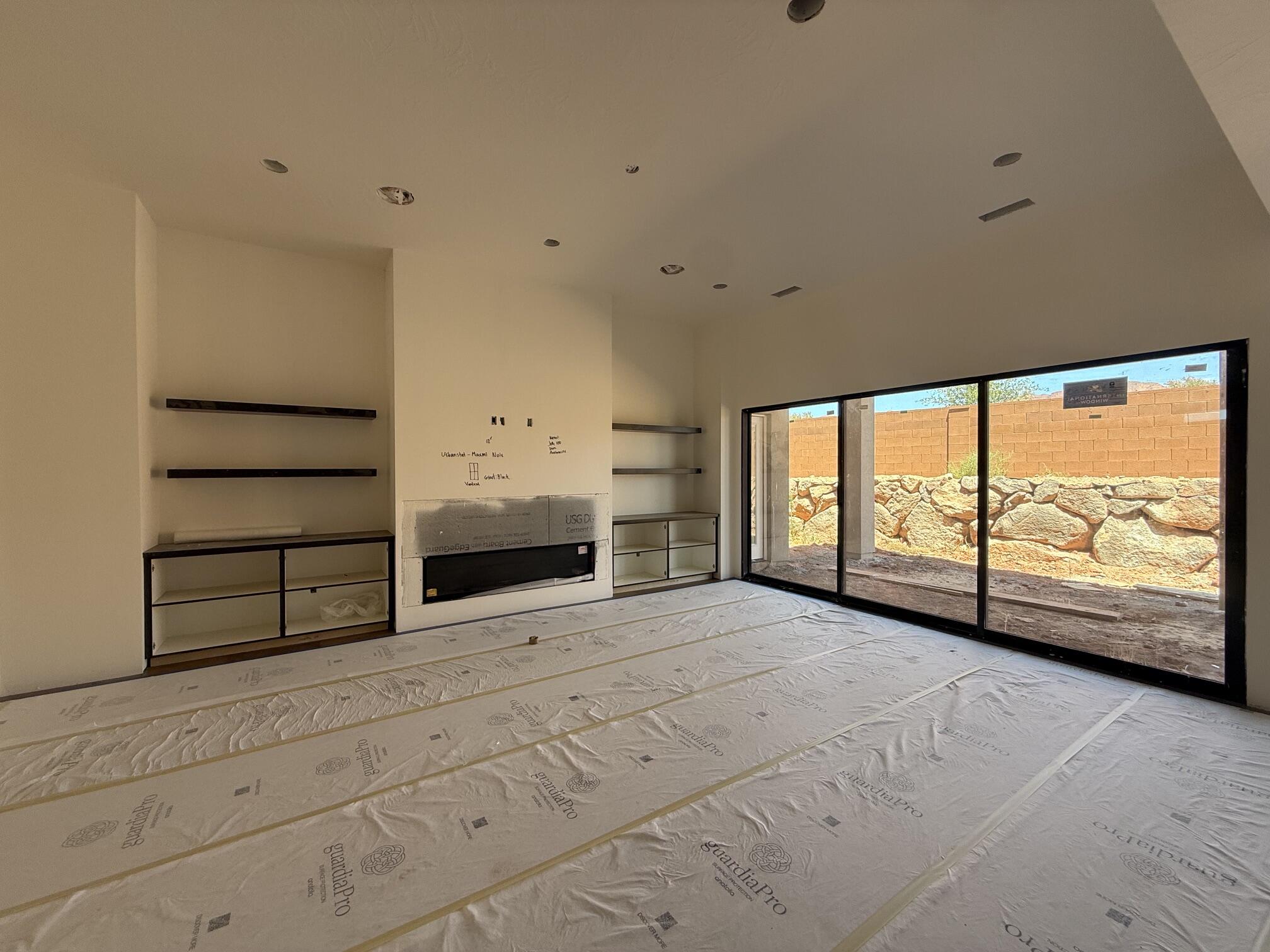 ONYX VALLEY - Residential
