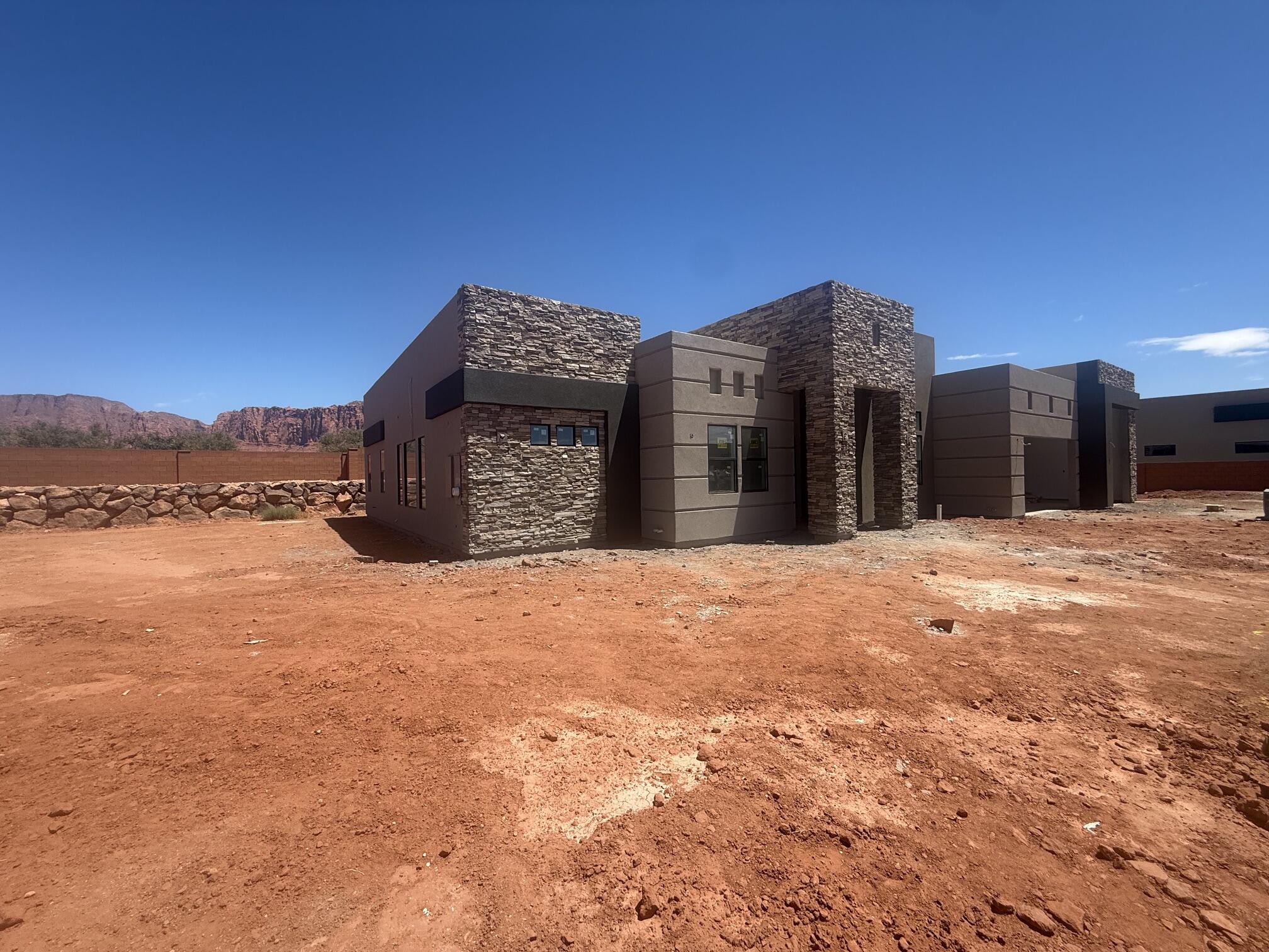 ONYX VALLEY - Residential