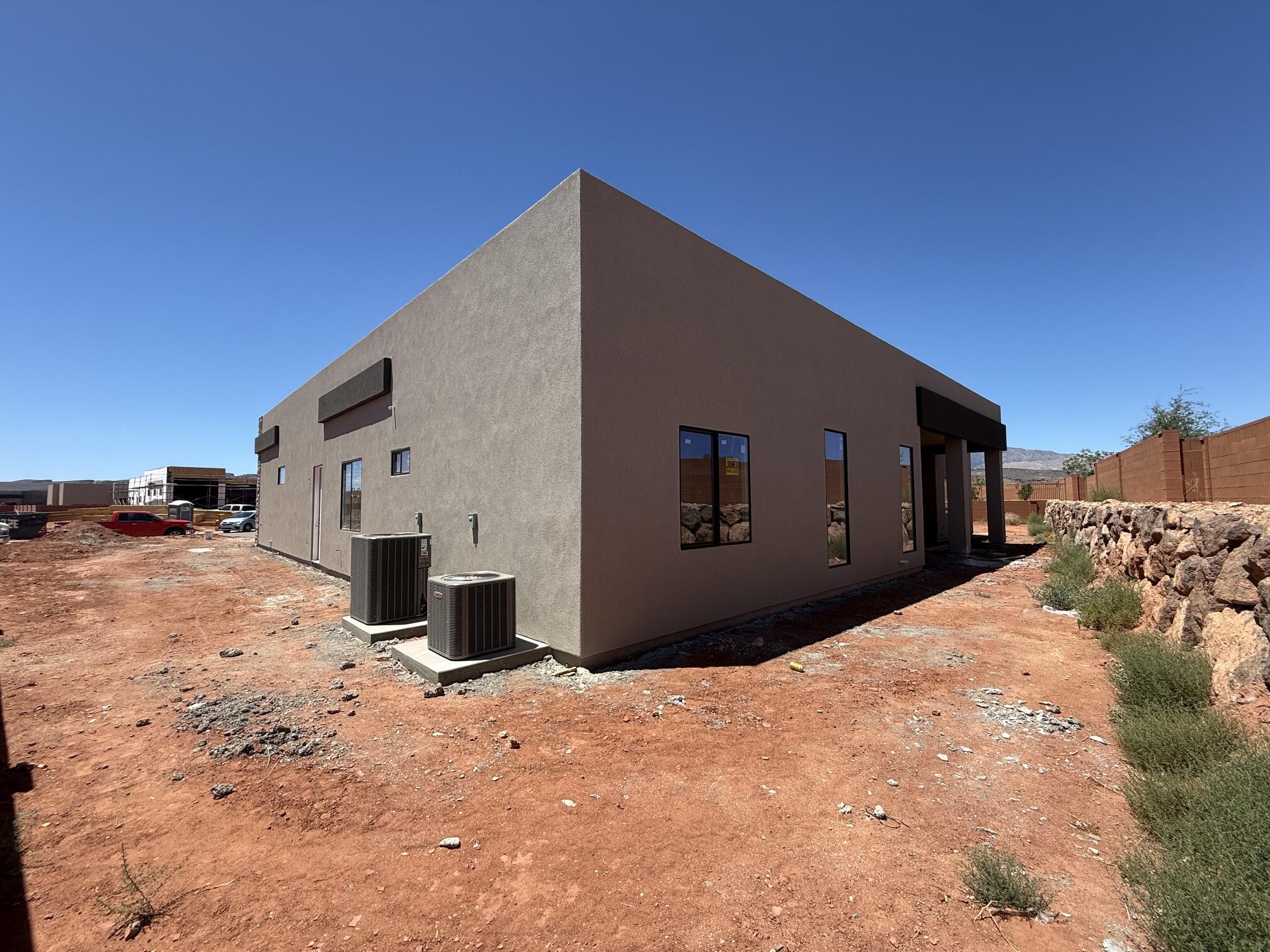 ONYX VALLEY - Residential