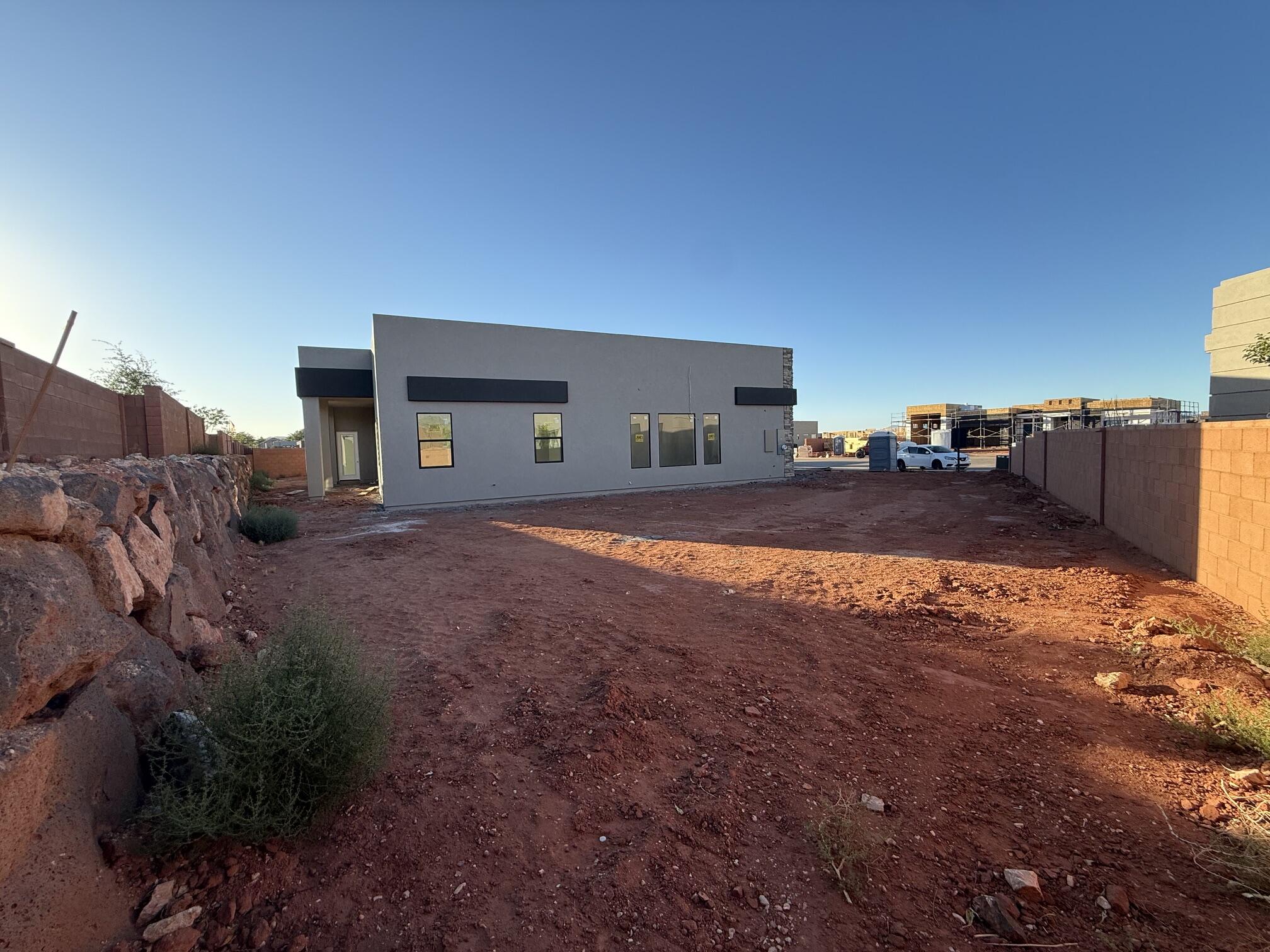 ONYX VALLEY - Residential