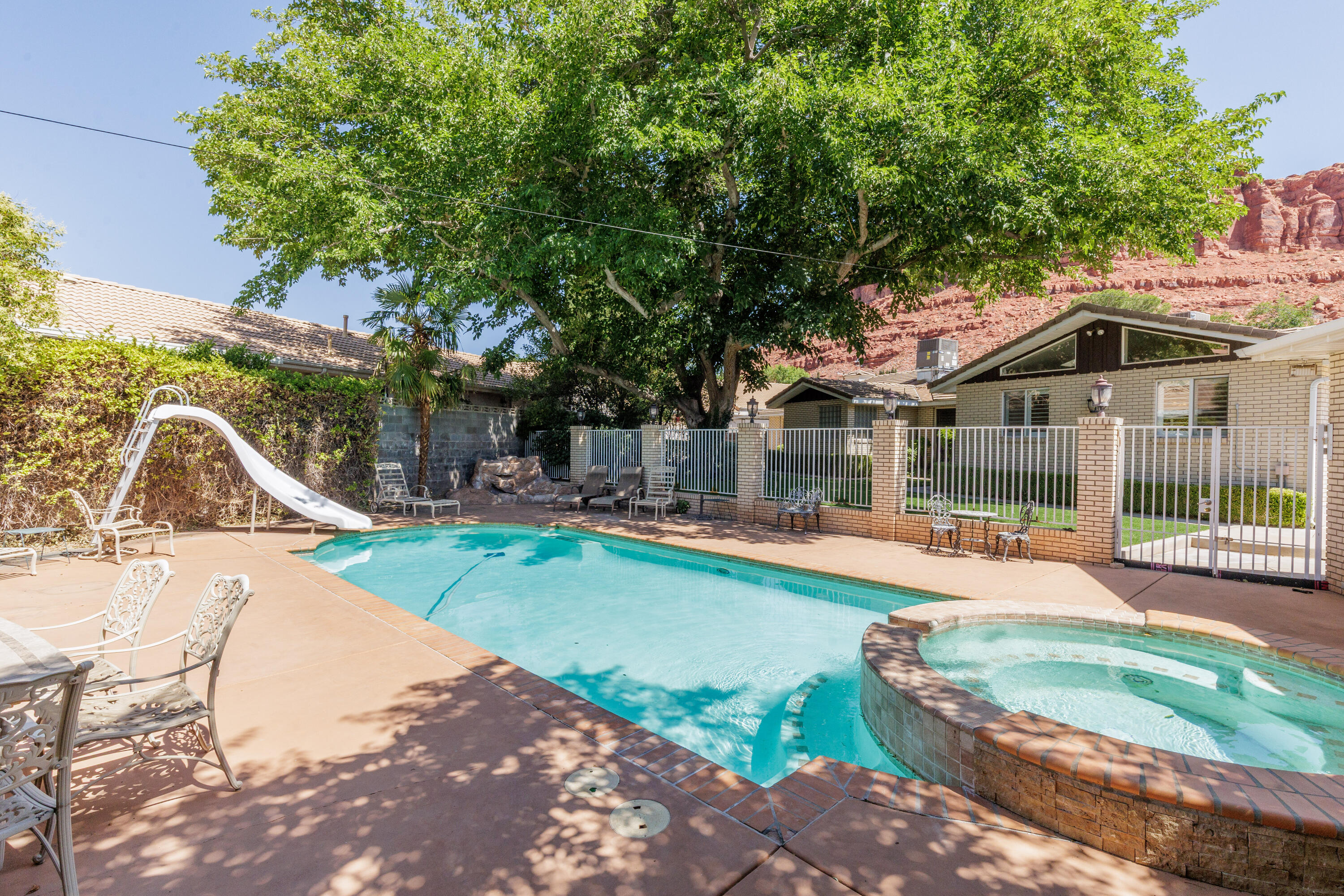 ST GEORGE TOWNSITE - Residential