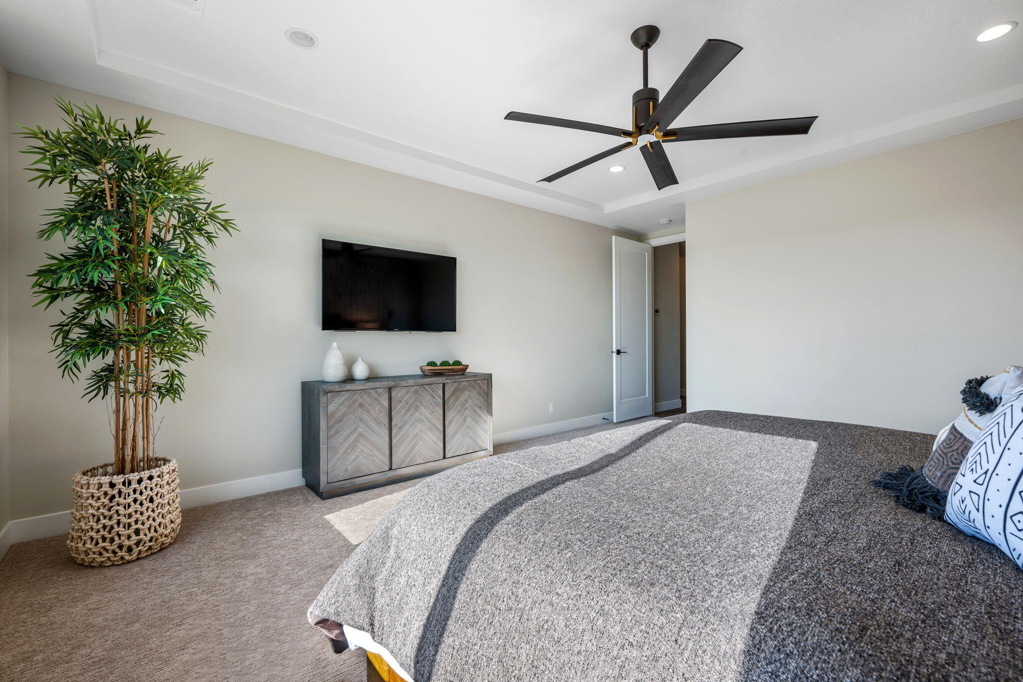 LEDGES OF SG POCKET MESA - Residential