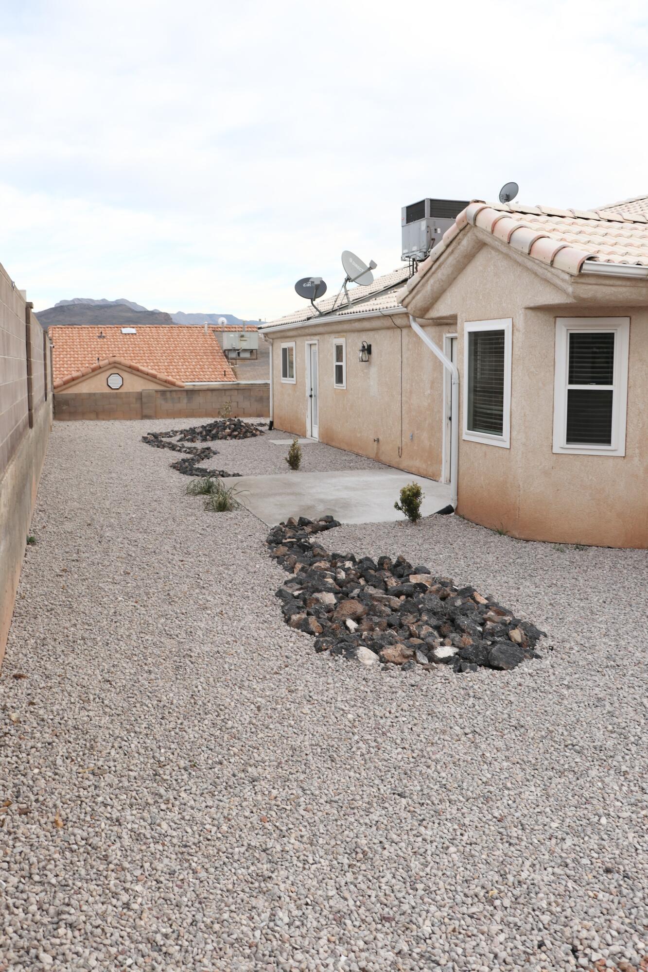 CRESTVIEW VILLAGE - Residential