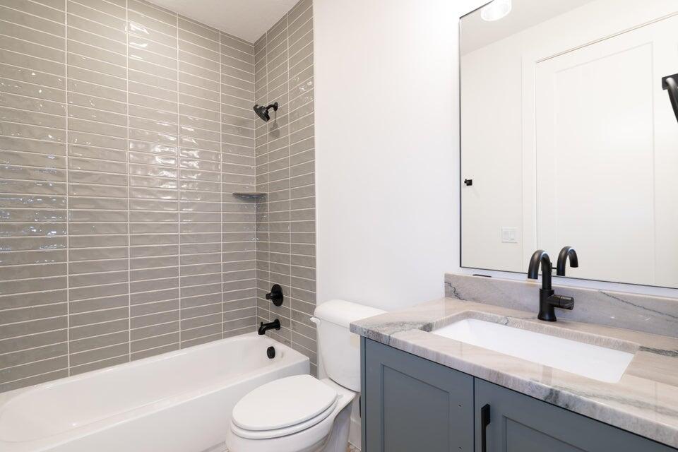 DESERT COLOR ATKINVILLE TOWNHOMES - Residential
