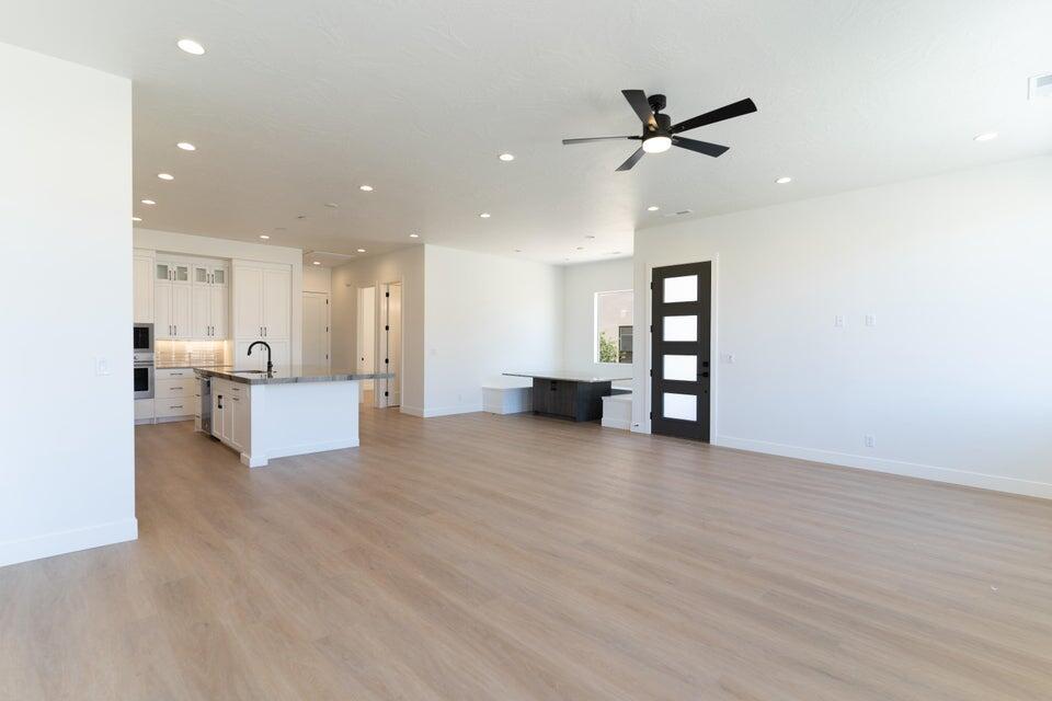 DESERT COLOR ATKINVILLE TOWNHOMES - Residential