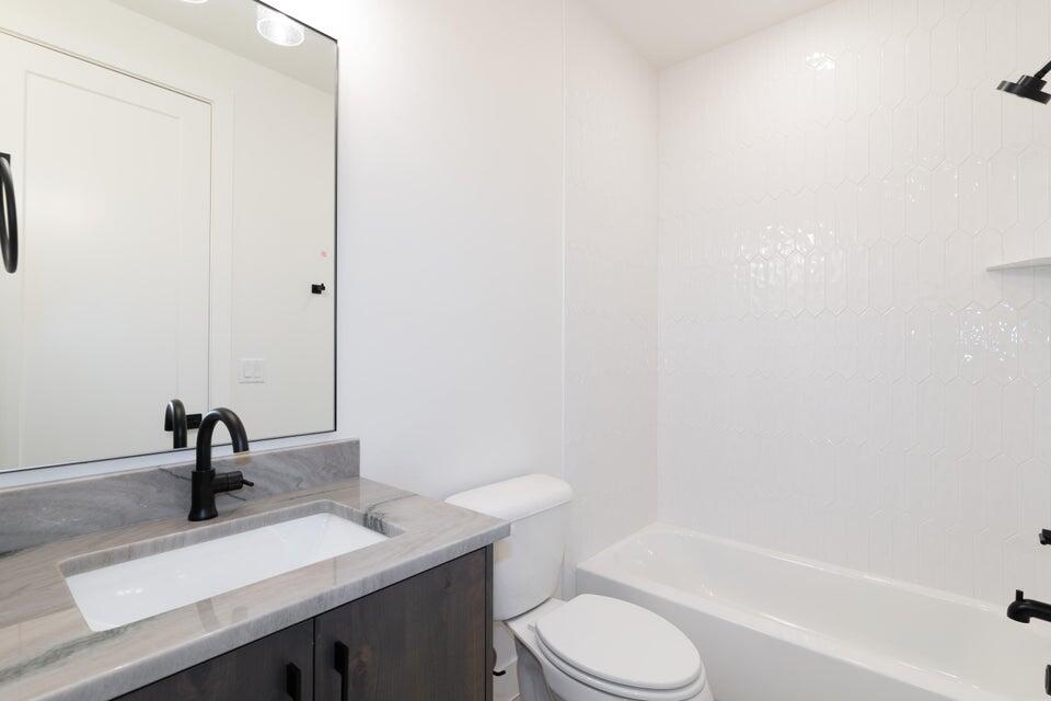 DESERT COLOR ATKINVILLE TOWNHOMES - Residential