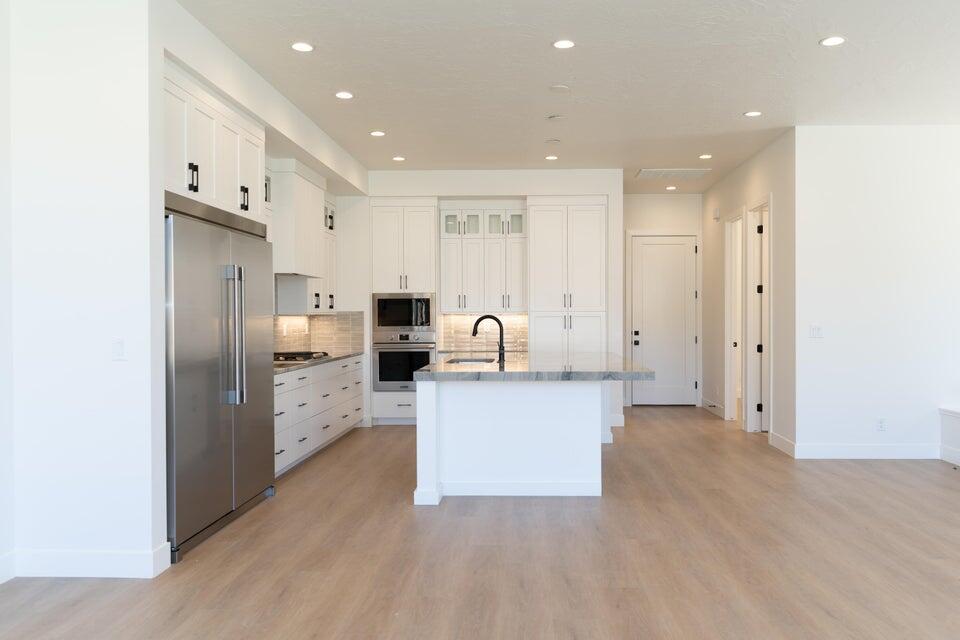 DESERT COLOR ATKINVILLE TOWNHOMES - Residential