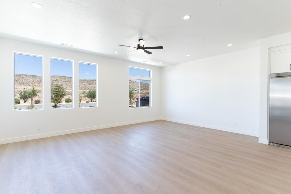 DESERT COLOR ATKINVILLE TOWNHOMES - Residential