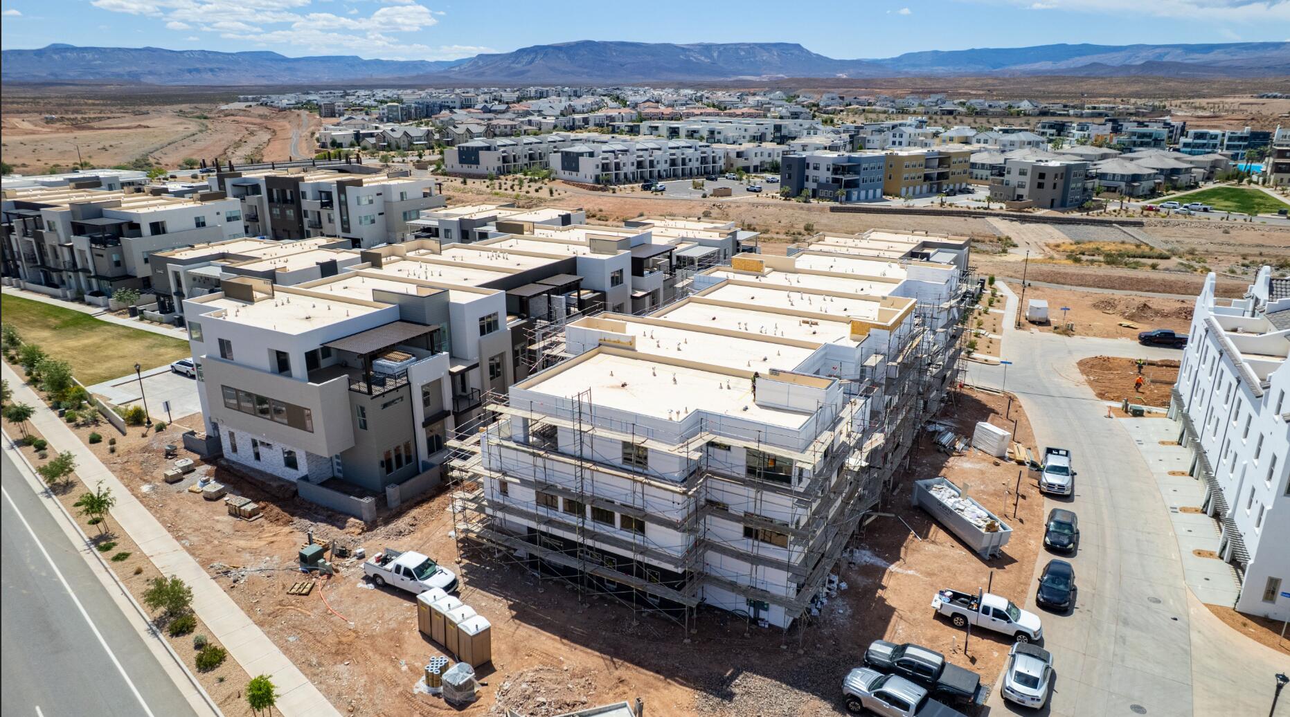 DESERT COLOR ATKINVILLE TOWNHOMES - Residential