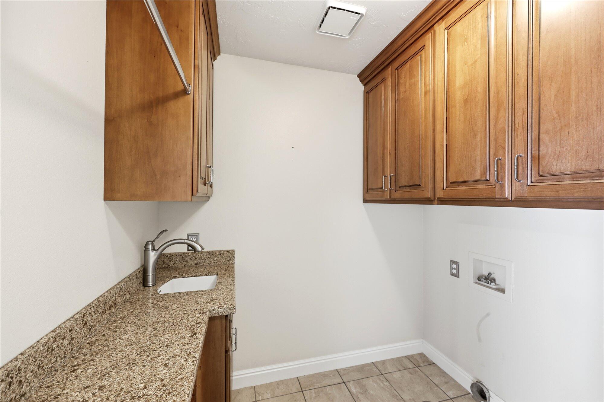 CORNERSTONE - Residential