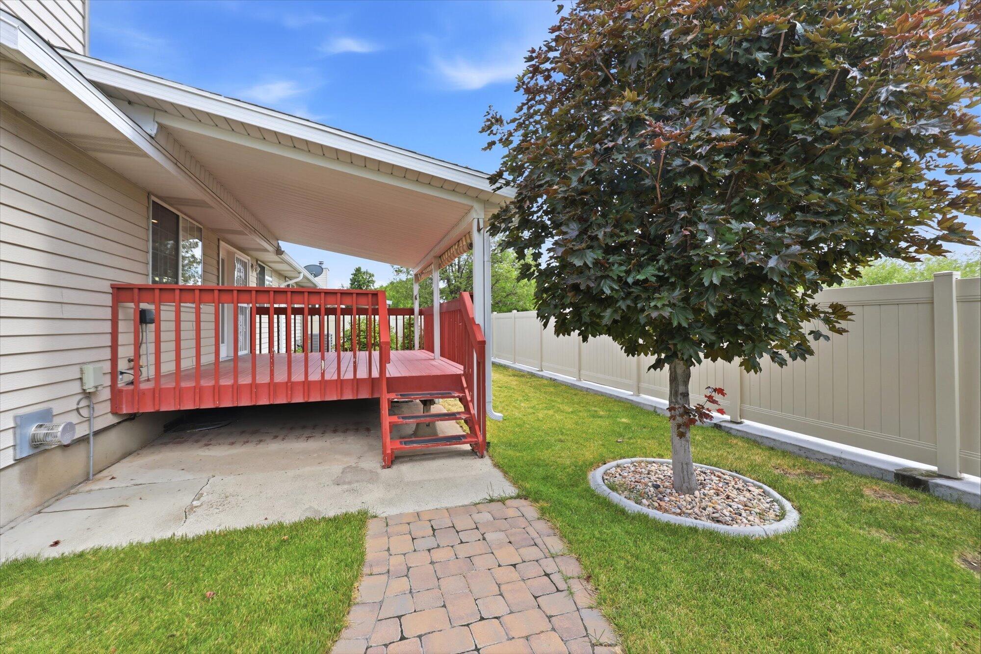 CORNERSTONE - Residential