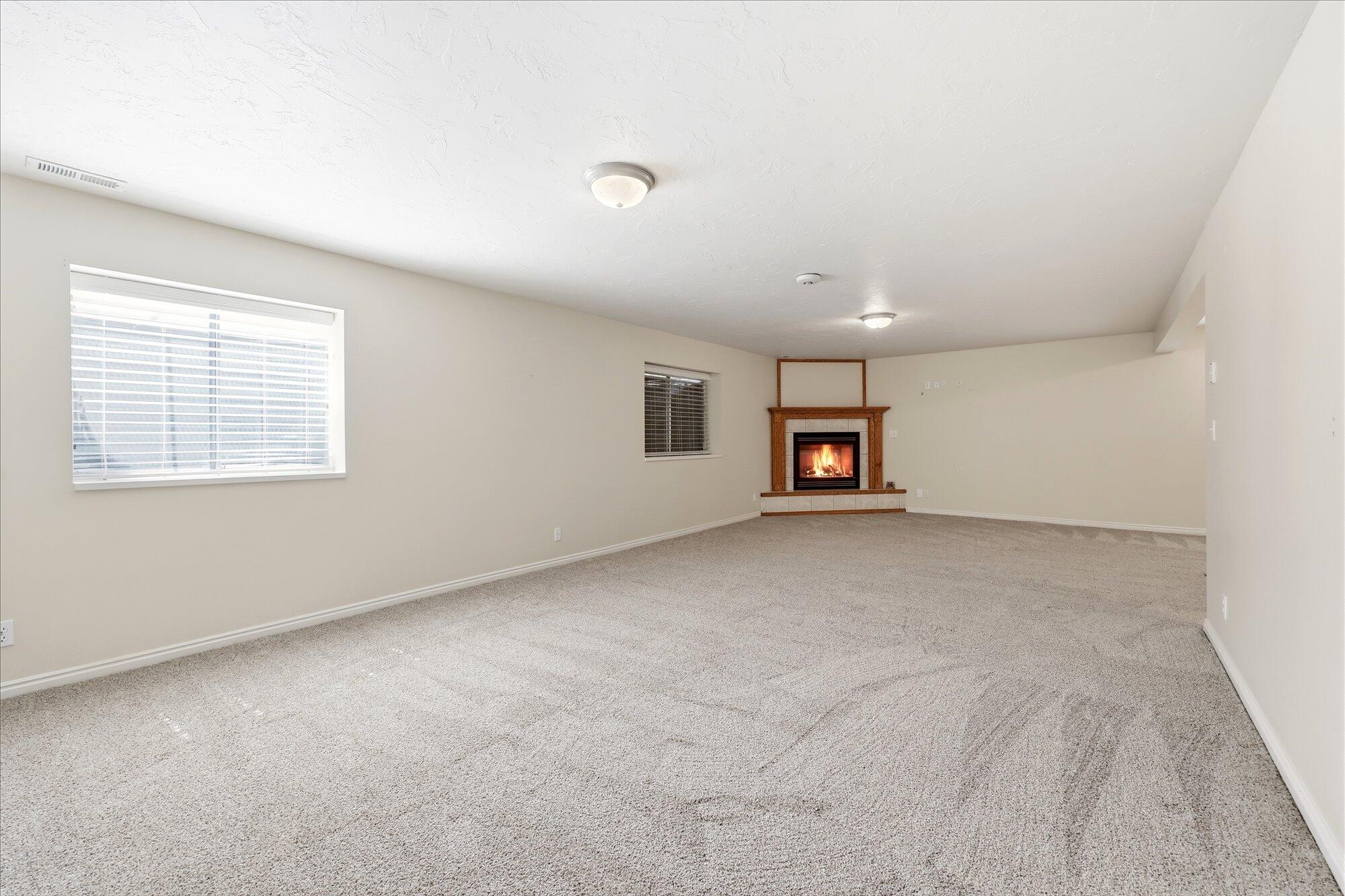 CORNERSTONE - Residential