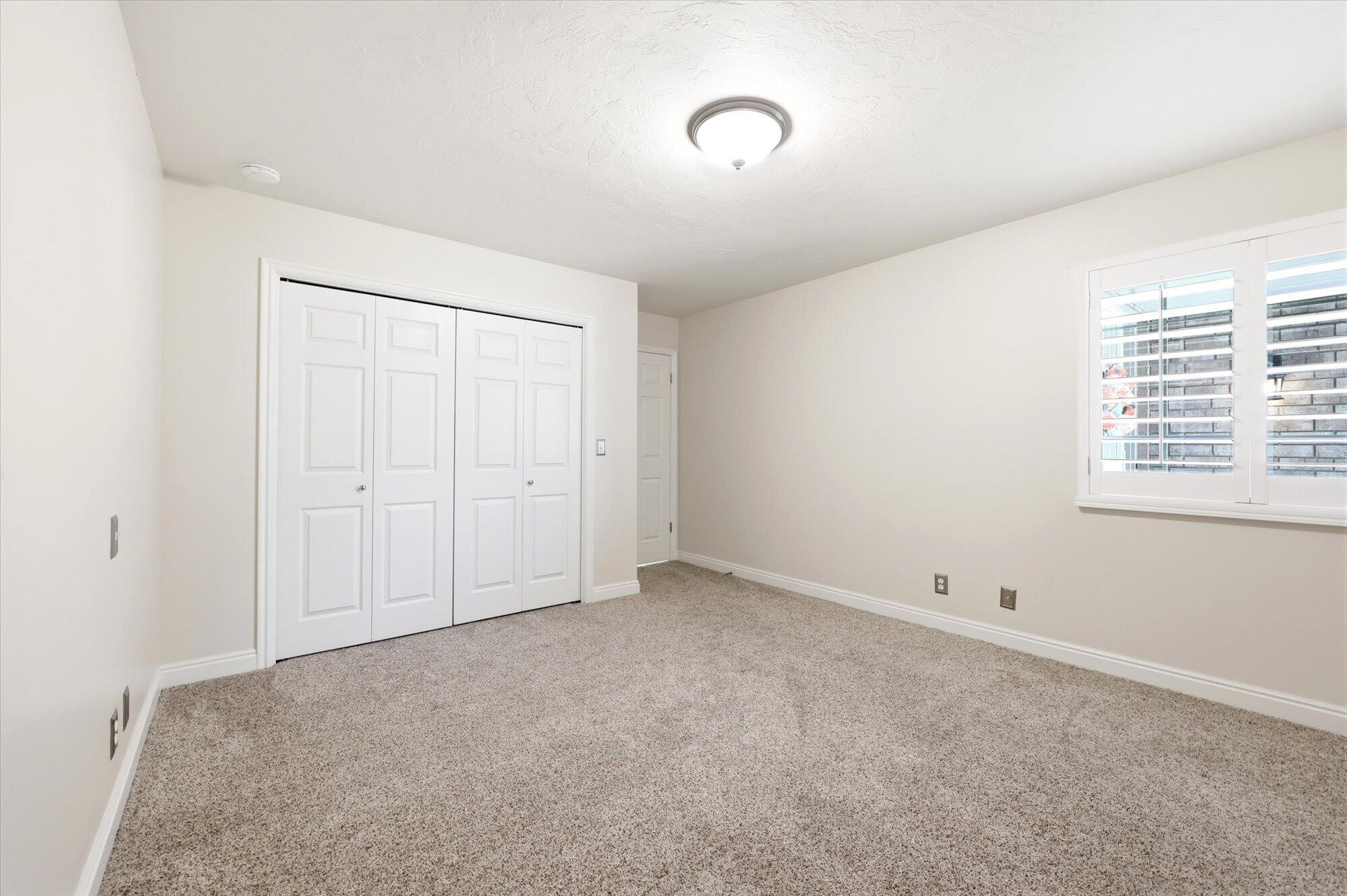 CORNERSTONE - Residential