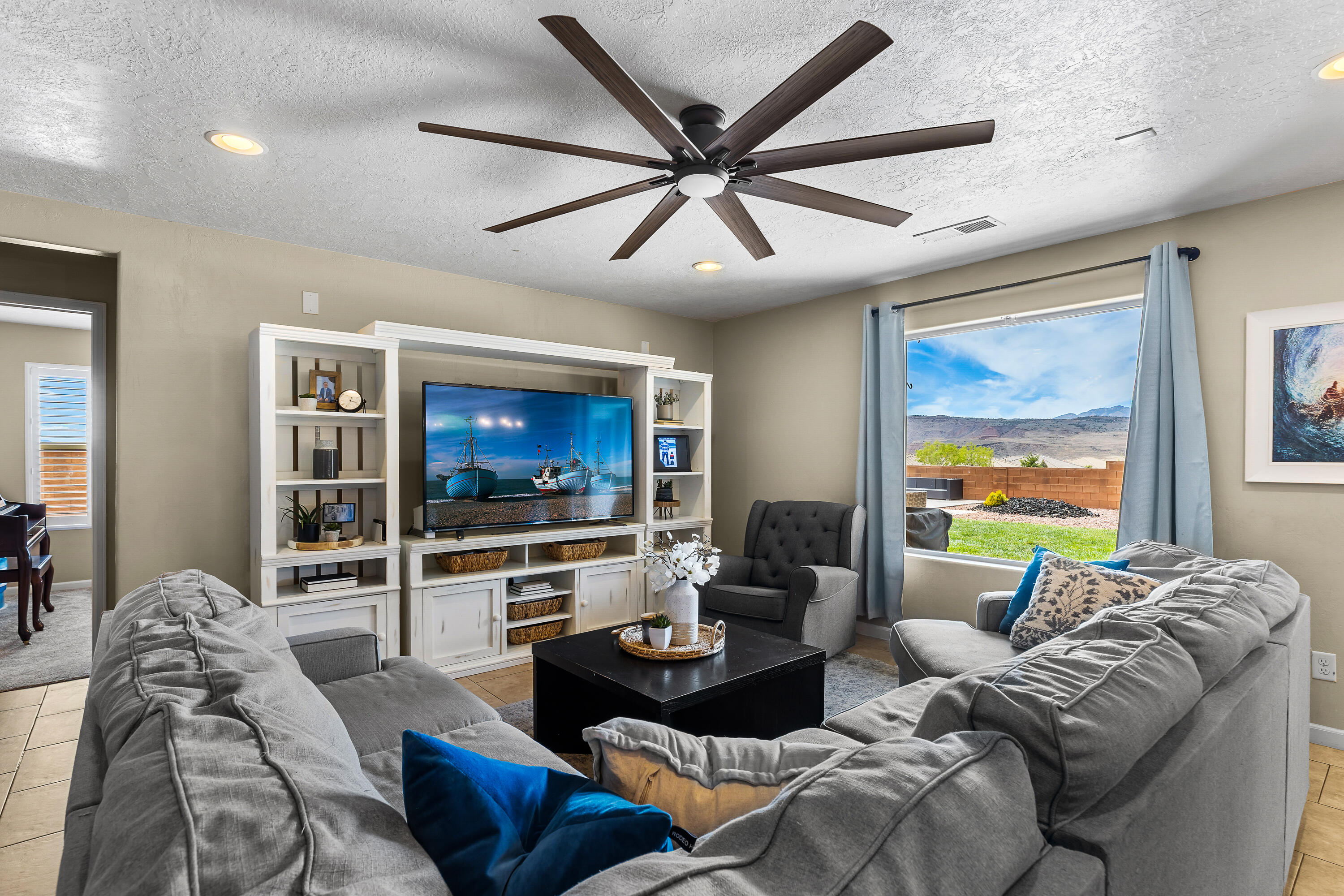 QUAIL COVE - Residential