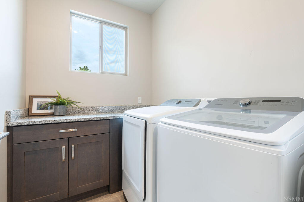 BLOOMINGTON HILLS - Residential