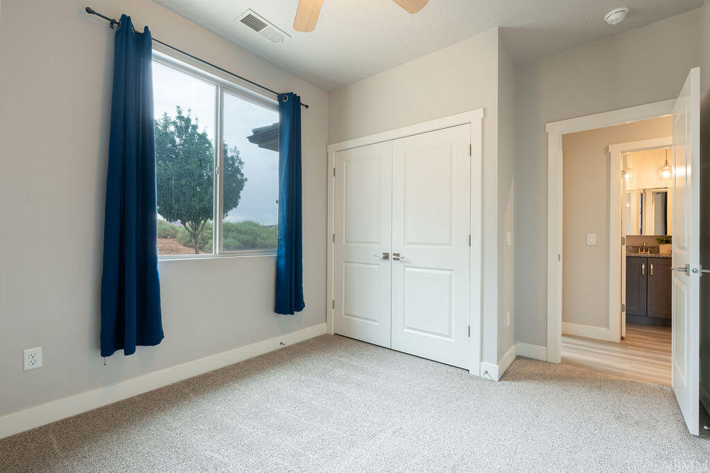 BLOOMINGTON HILLS - Residential