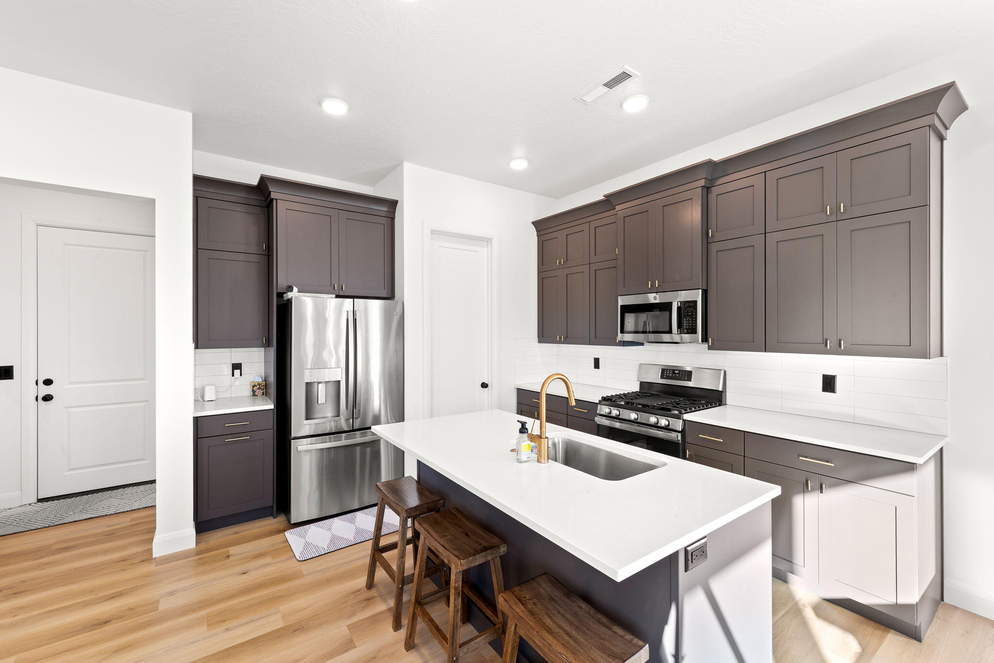 DESERT COLOR AUBURN HILLS - Residential