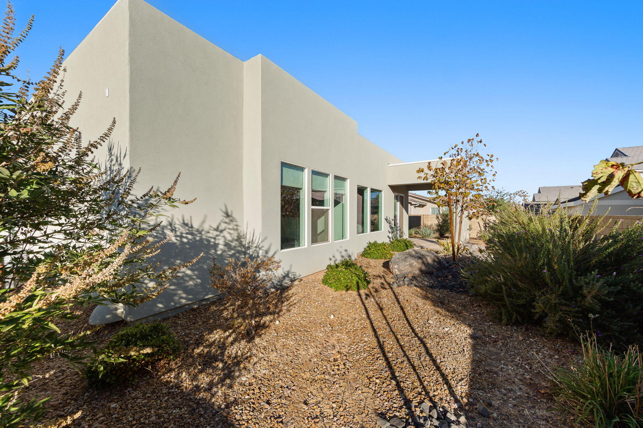 DESERT COLOR AUBURN HILLS - Residential