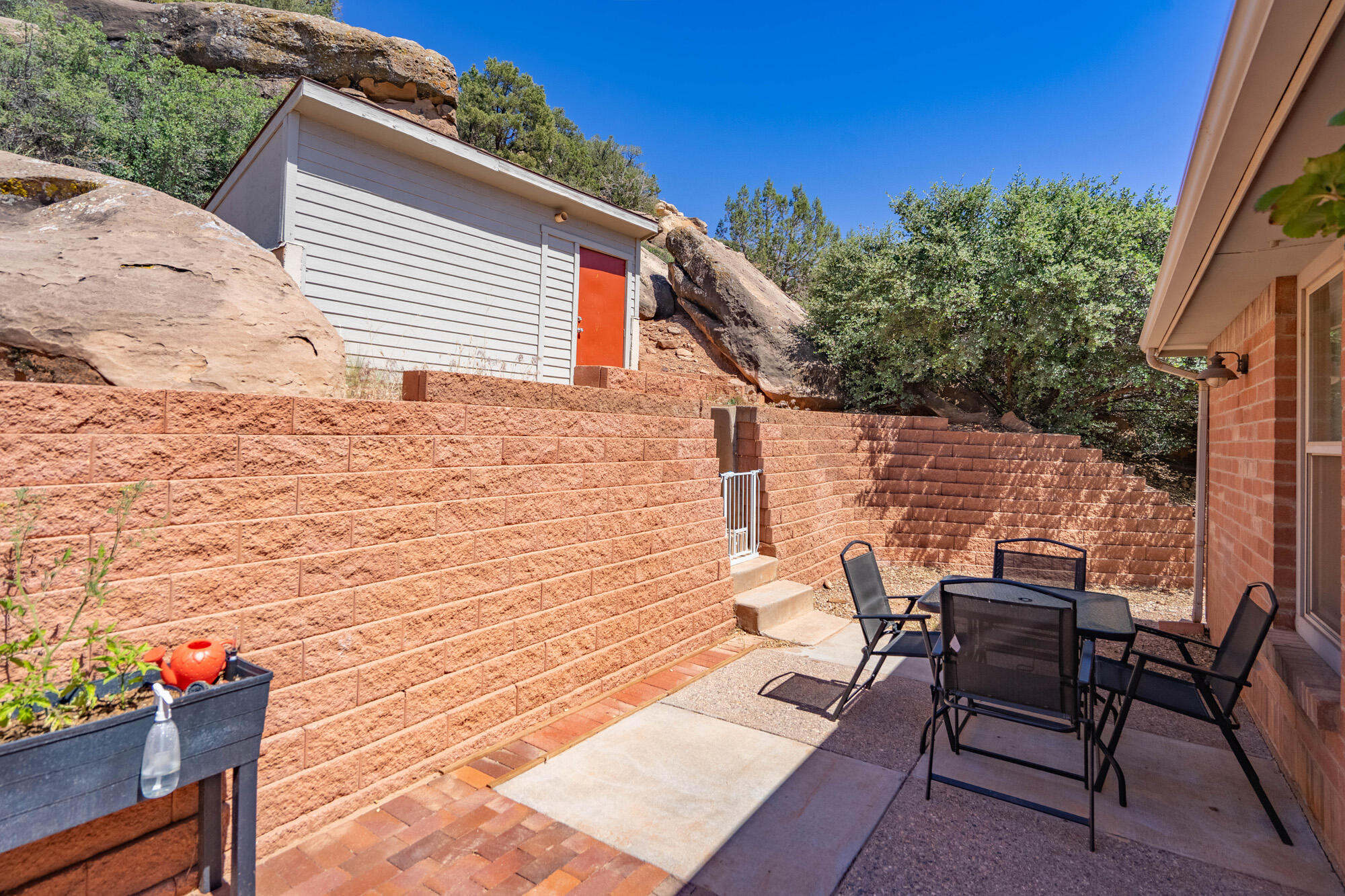 APPLE VALLEY RANCH - Residential