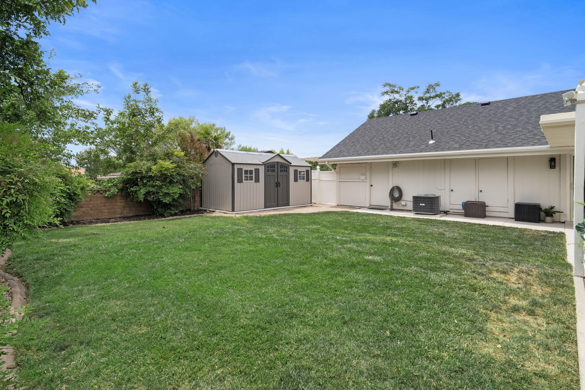 BLOOMINGTON COUNTRY CLUB - Residential
