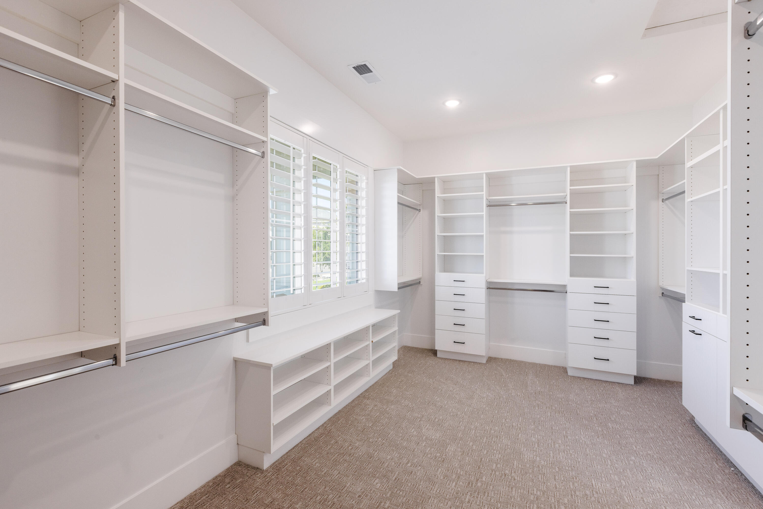 TONAQUINT COVE - Residential