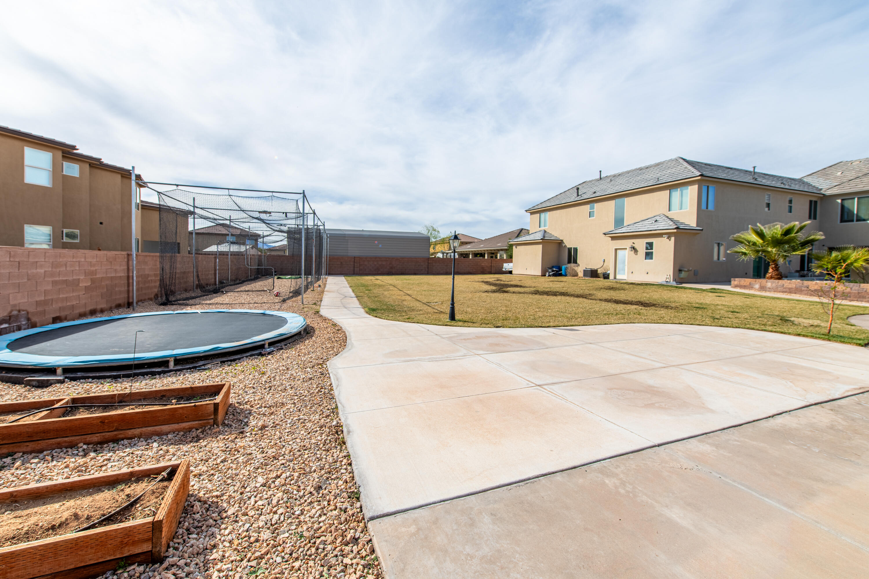 RIVER WILLOW - Residential