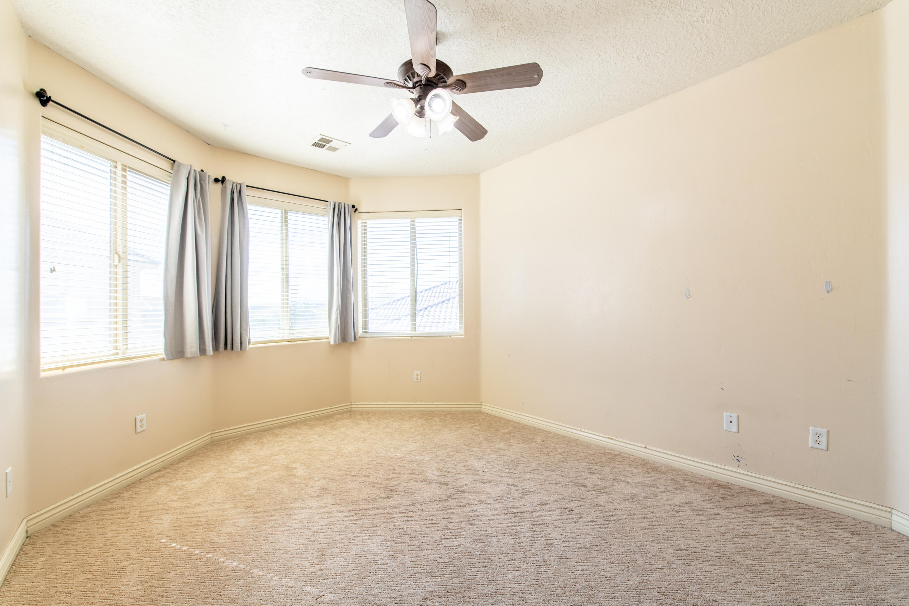 RIVER WILLOW - Residential