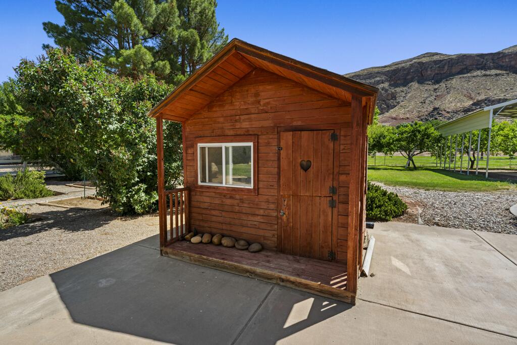 ROBERTS RANCH ESTATES - Residential