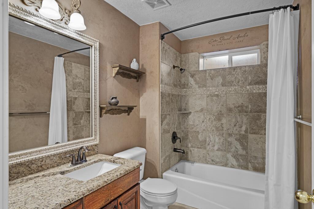 ROBERTS RANCH ESTATES - Residential