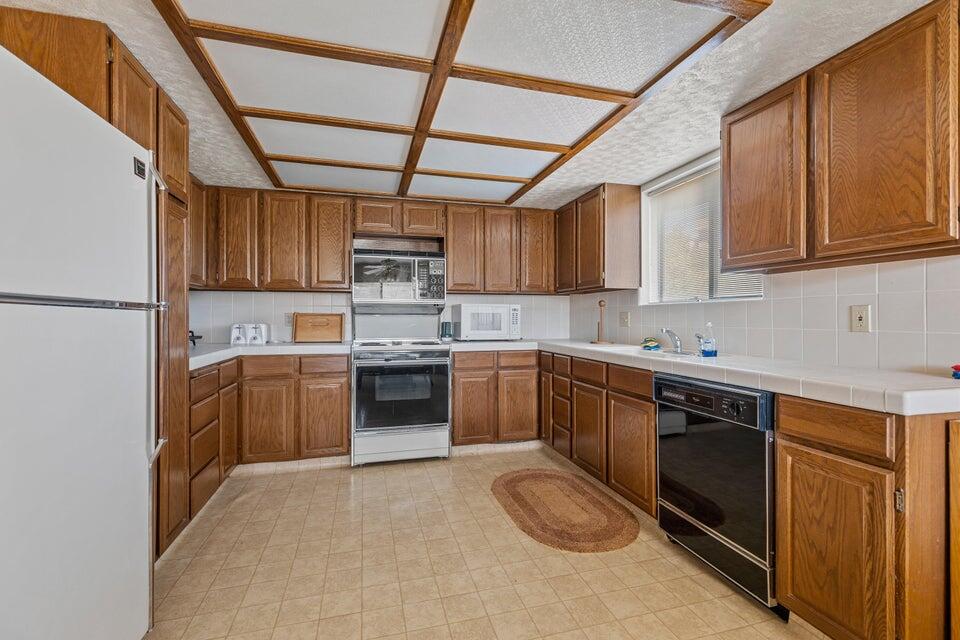 DIXIE DEER ESTATES - Residential