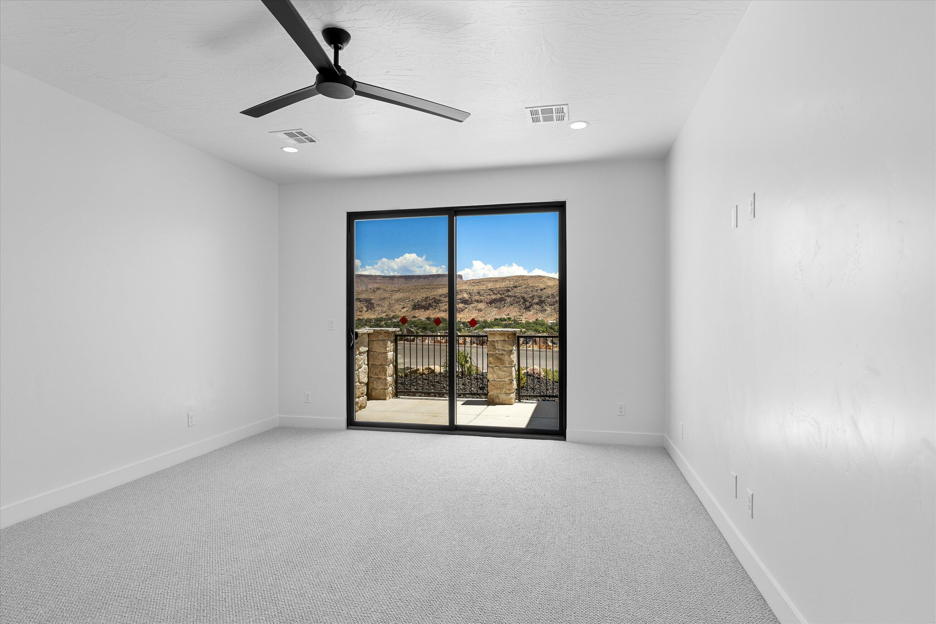 FALCON RIDGE - Residential