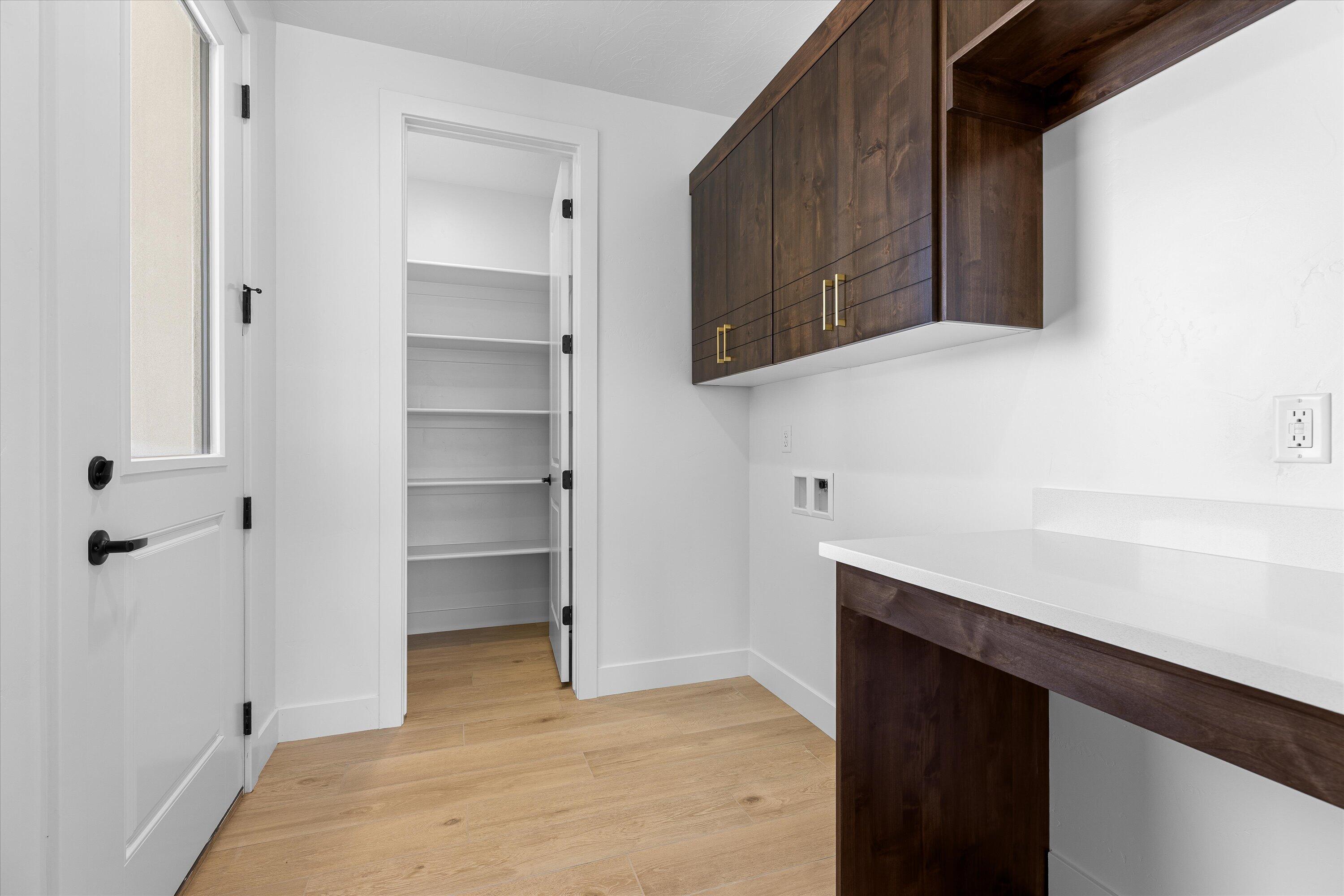 FALCON RIDGE - Residential