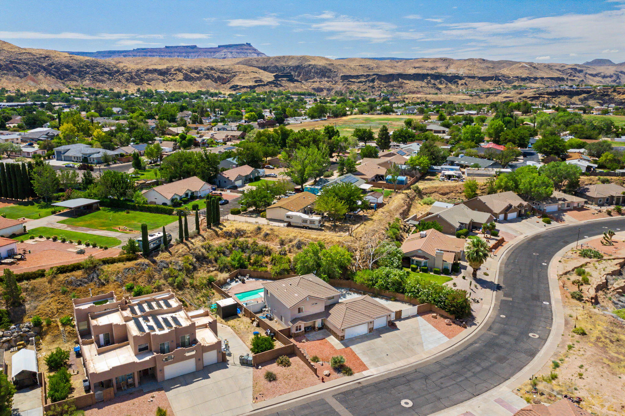 OVERLOOK - Residential