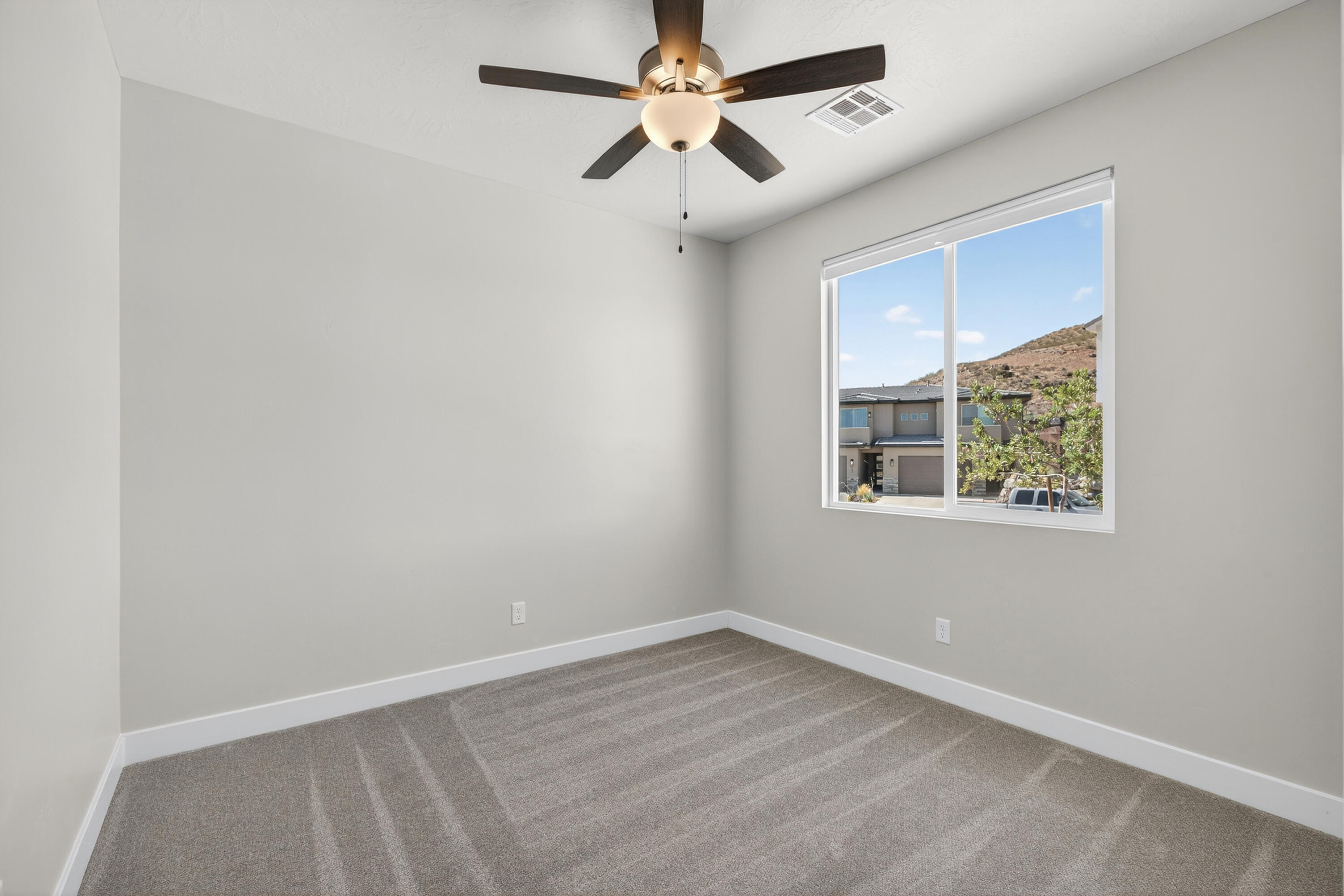 HURRICANE VIEWS - Residential