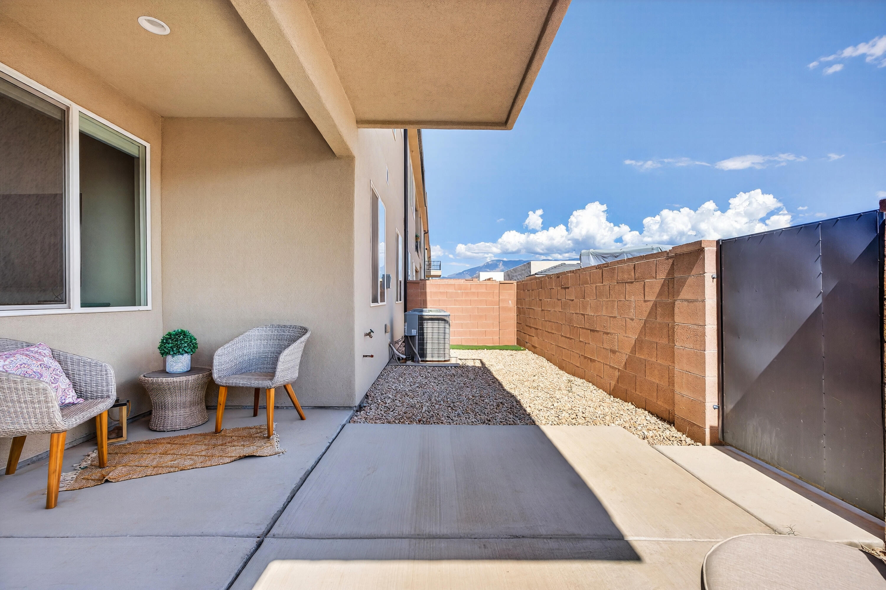 HURRICANE VIEWS - Residential