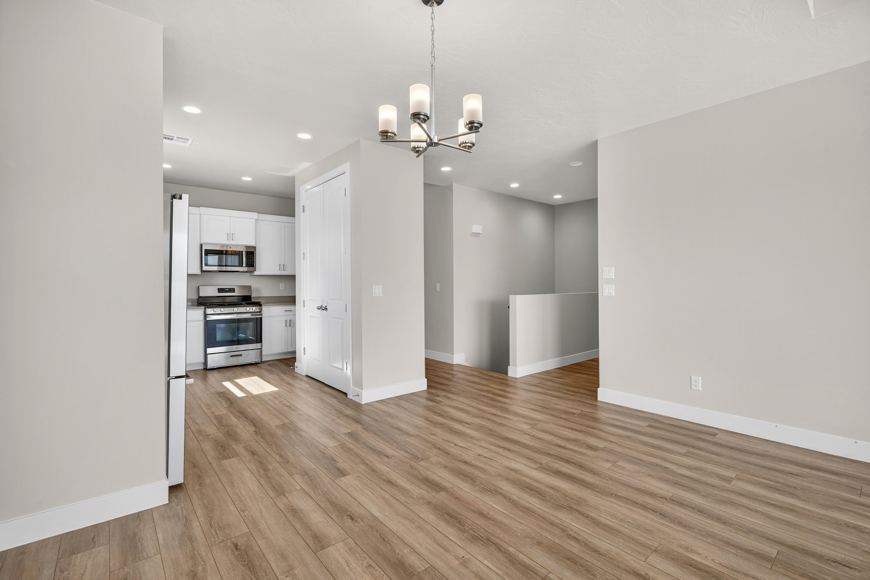 HURRICANE VIEWS - Residential