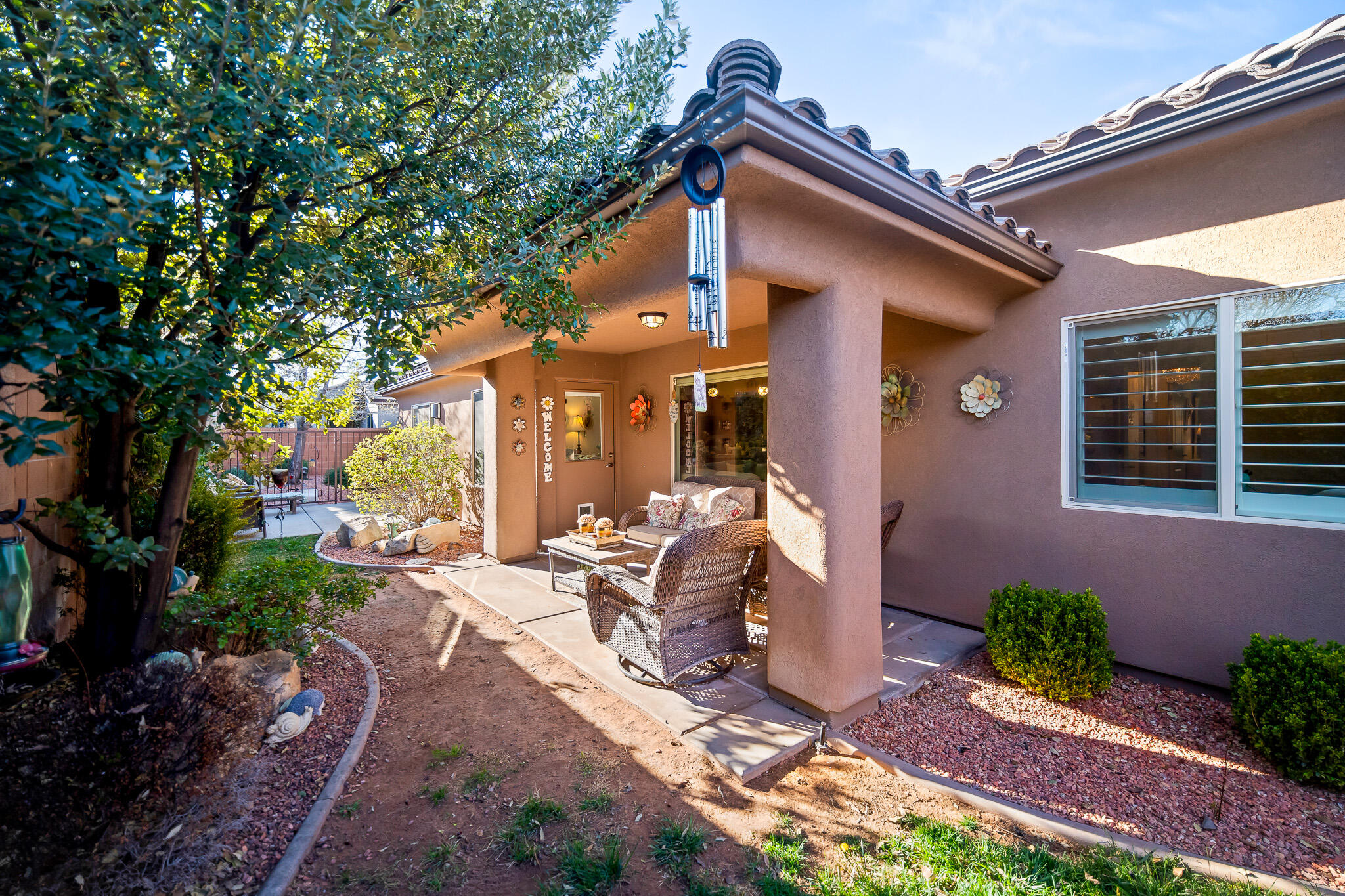 DESERT ROSE - Residential