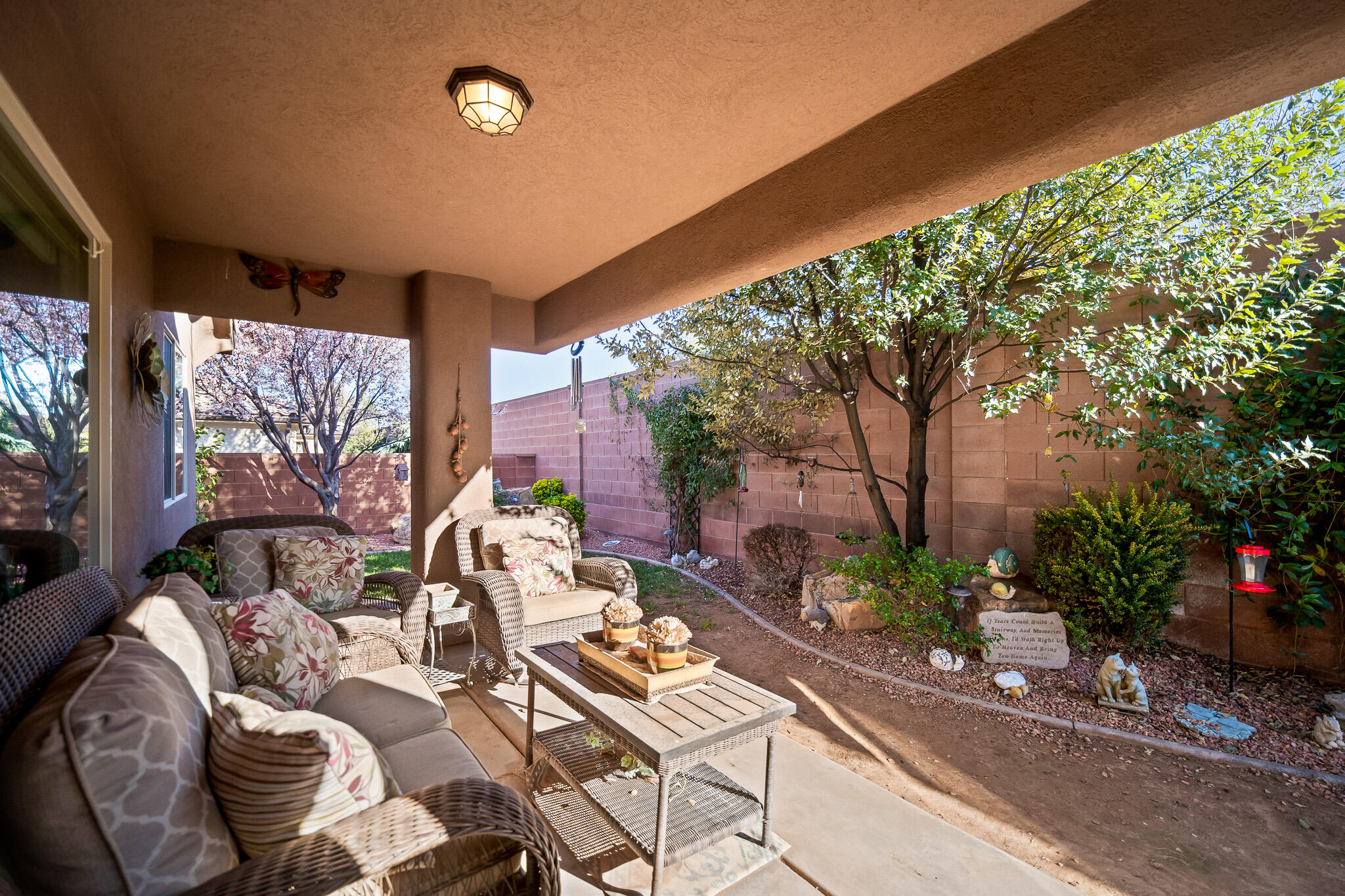 DESERT ROSE - Residential