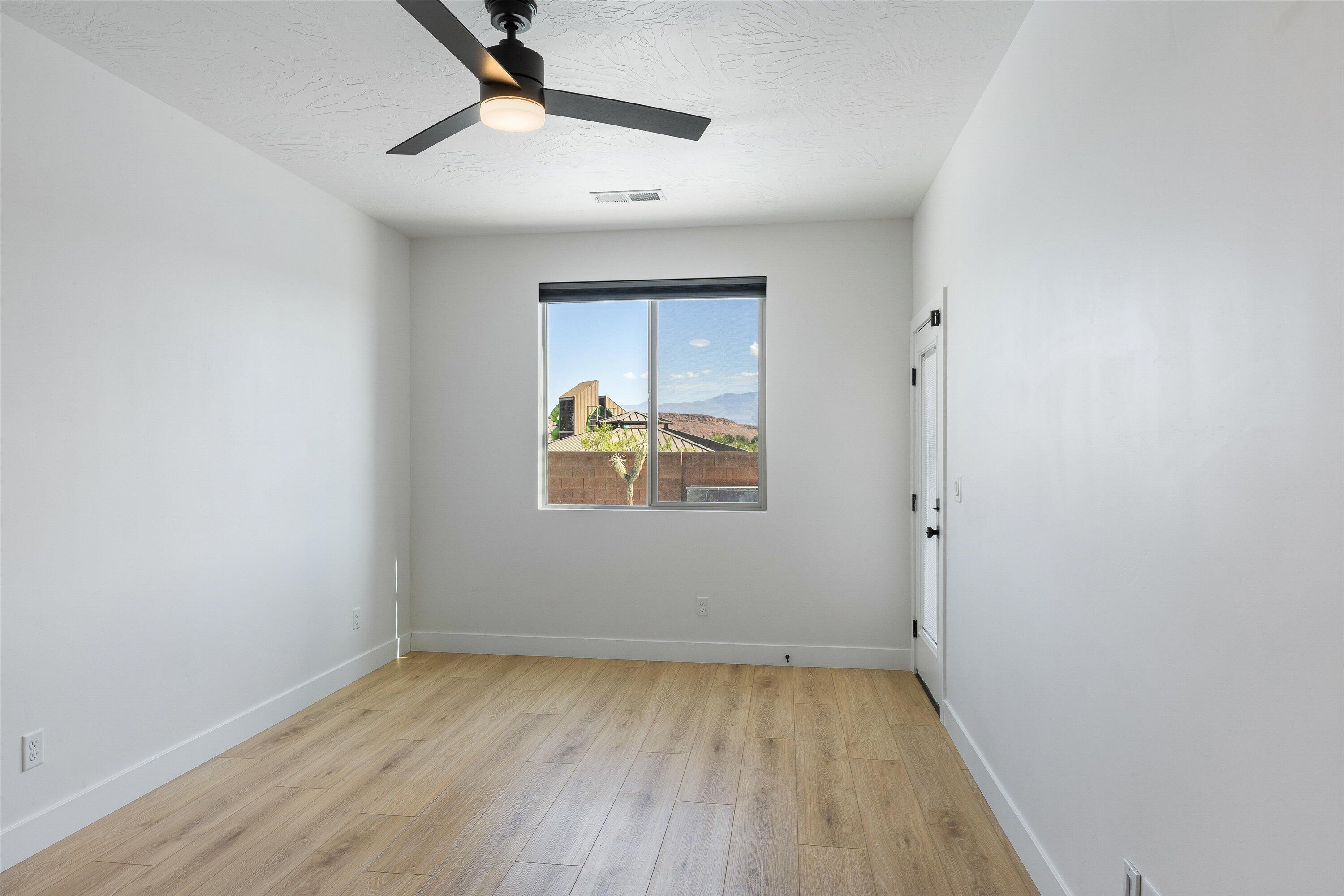 LAS COLINAS - Residential