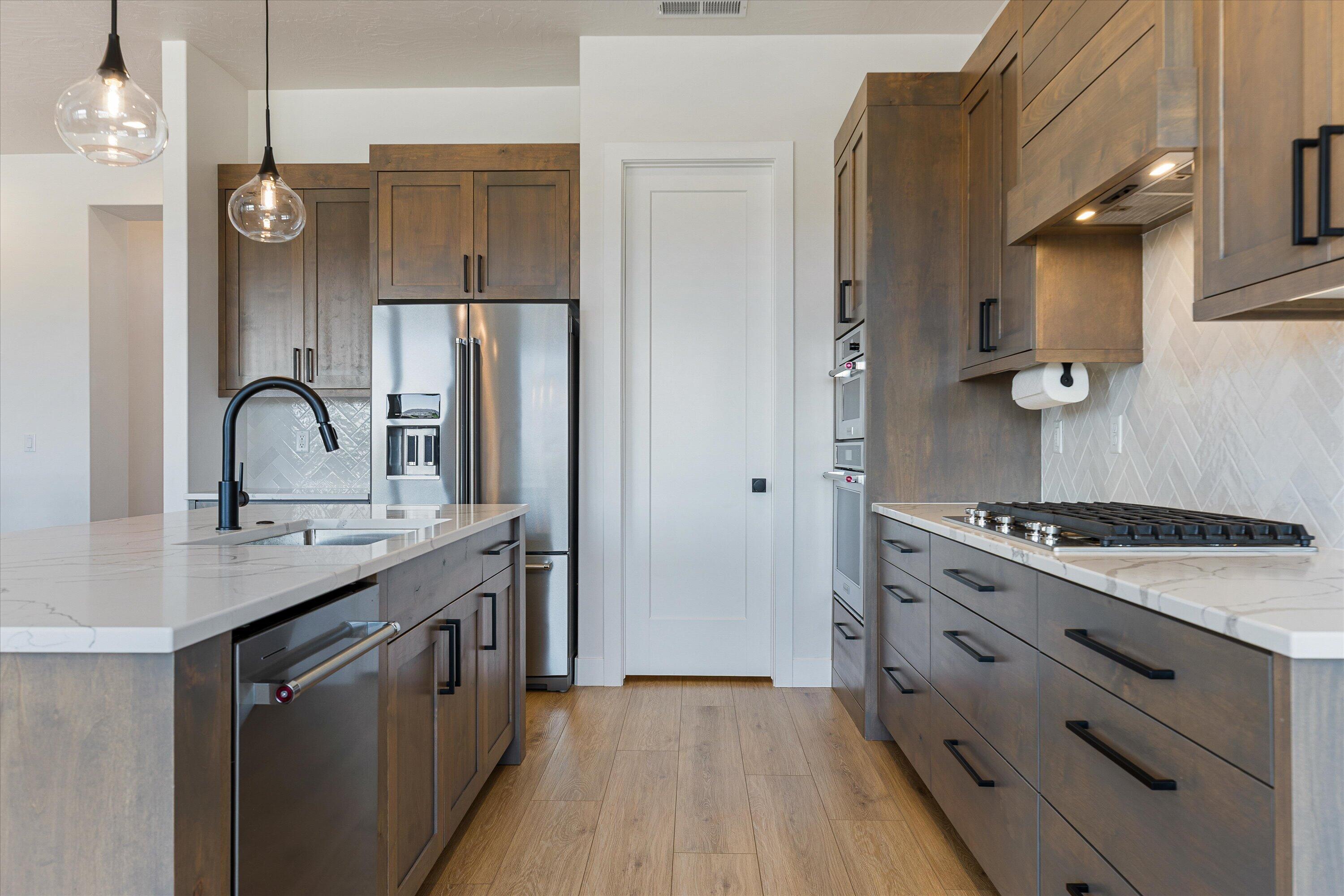 LAS COLINAS - Residential