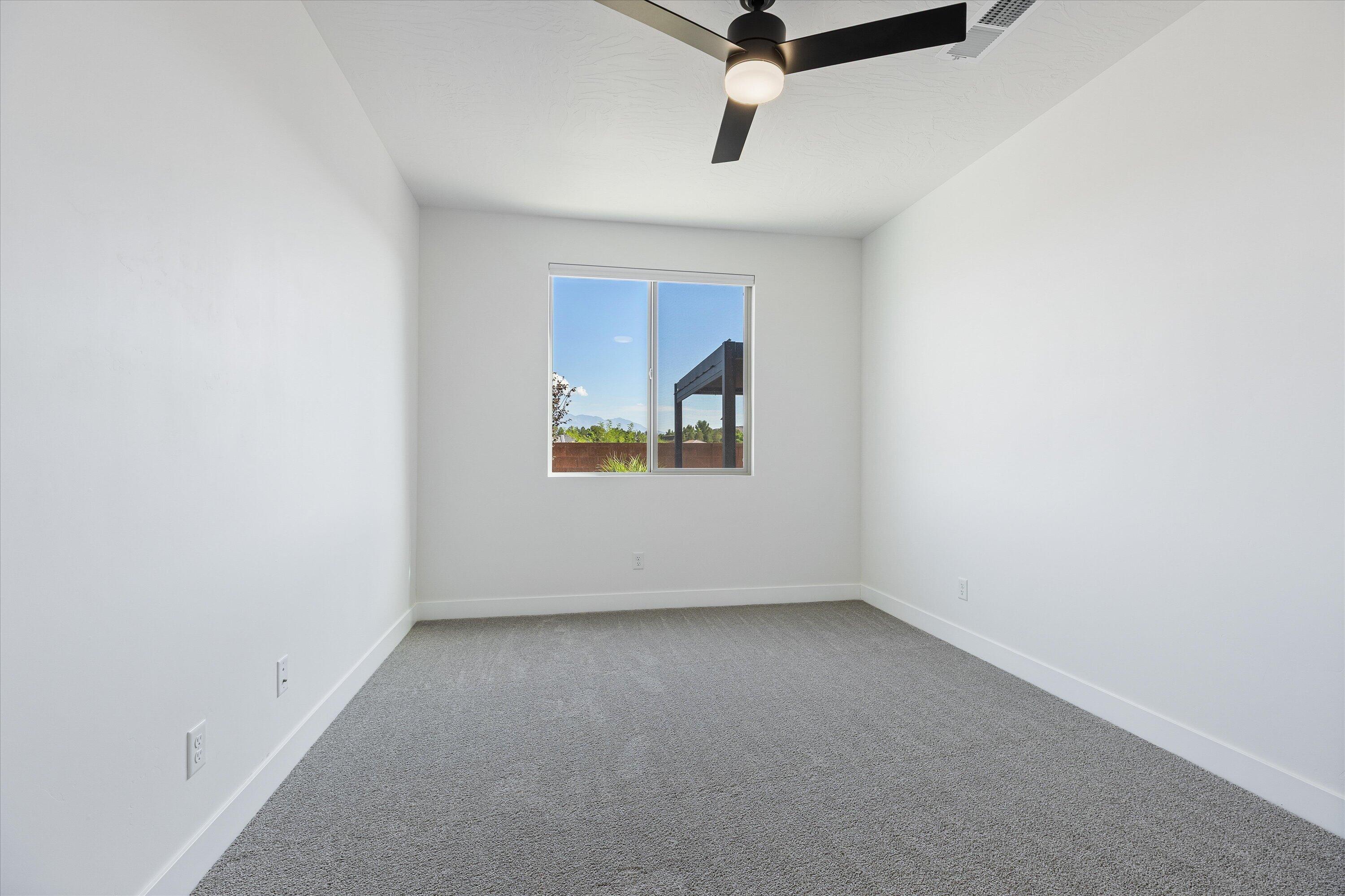 LAS COLINAS - Residential