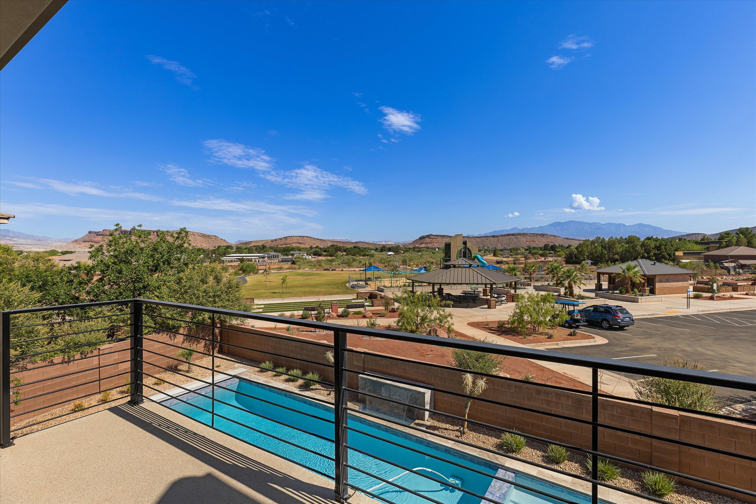 LAS COLINAS - Residential