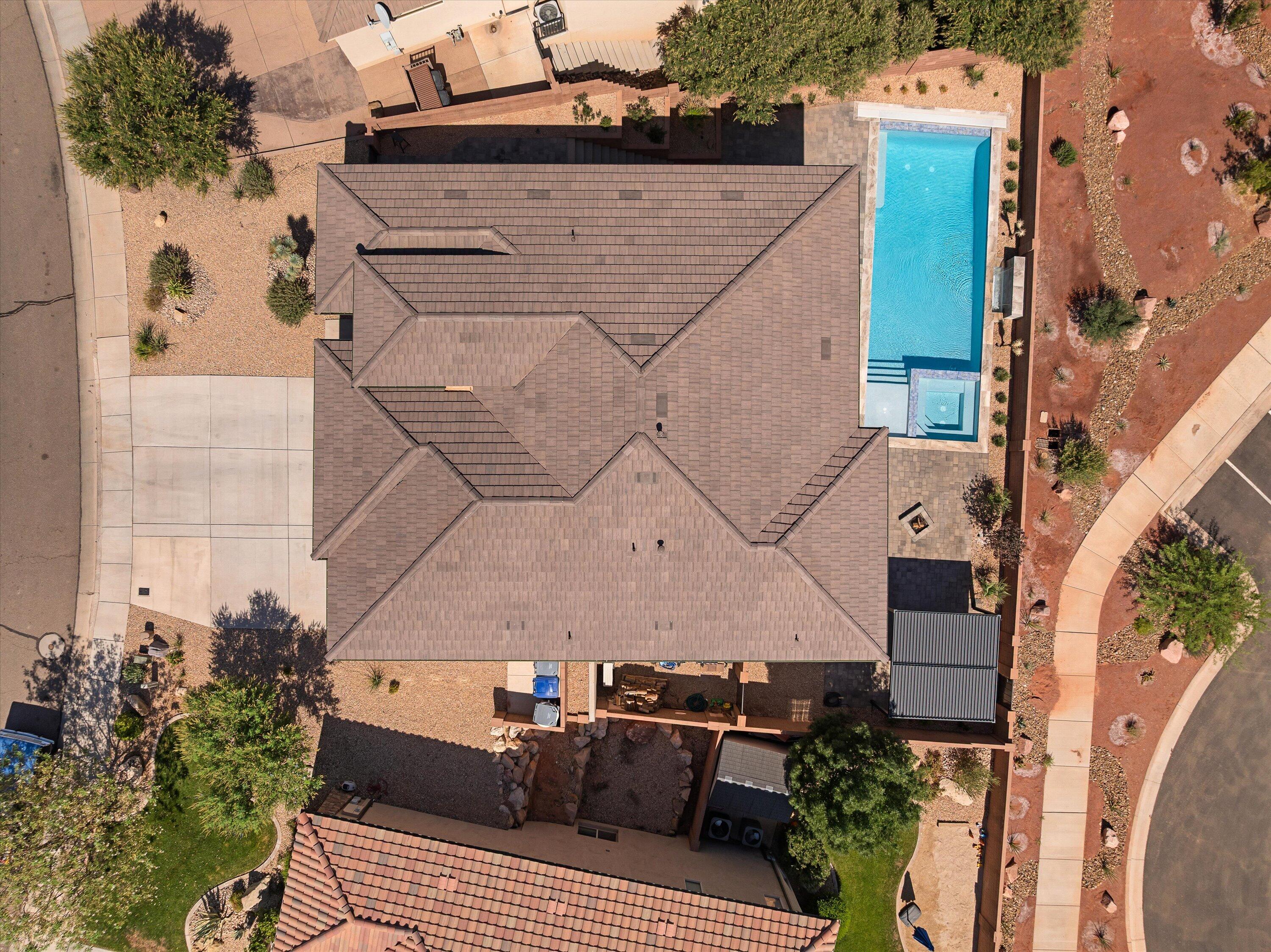 LAS COLINAS - Residential