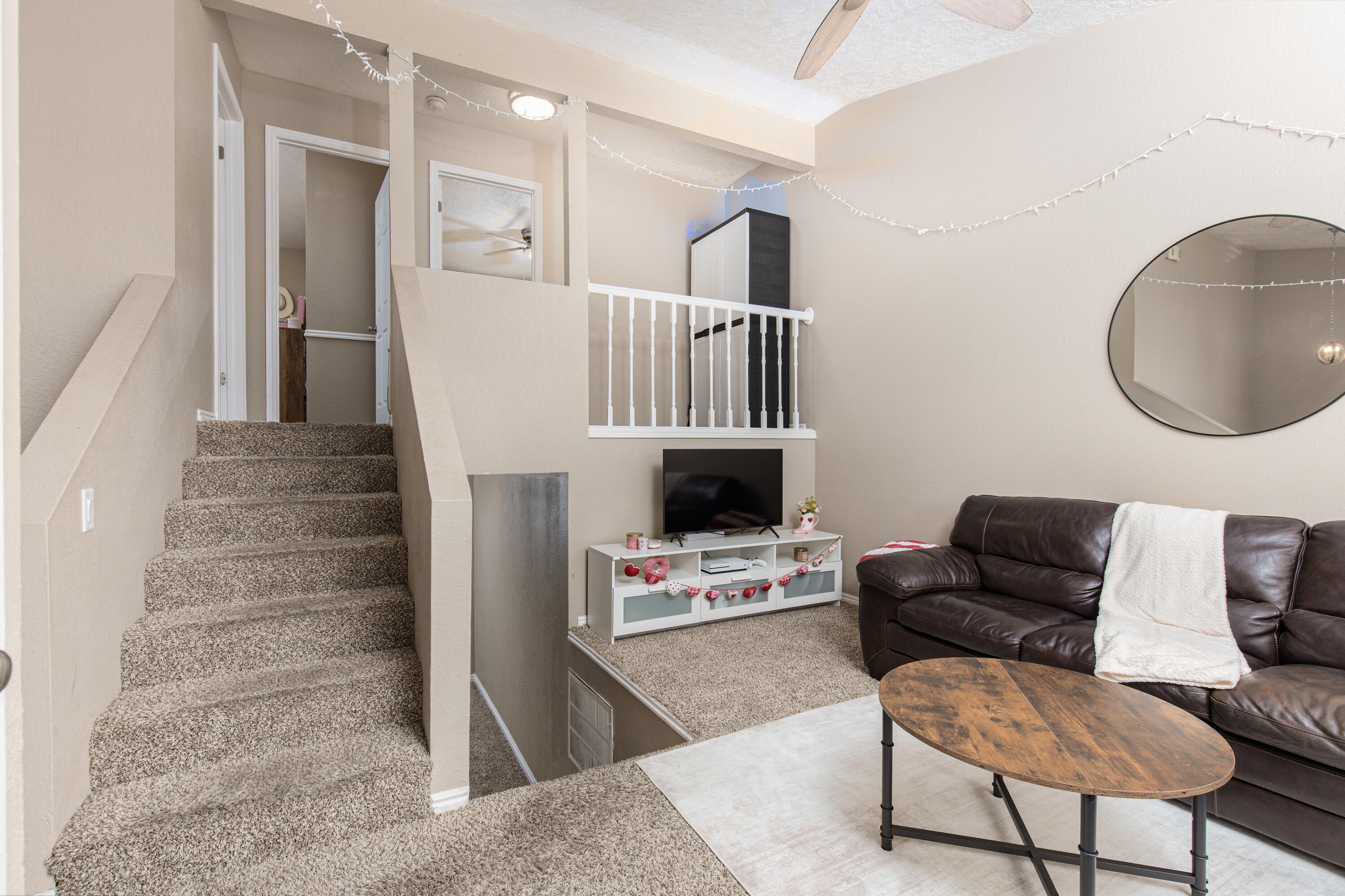 FLEETWOOD SQUARE CONDOS - Residential