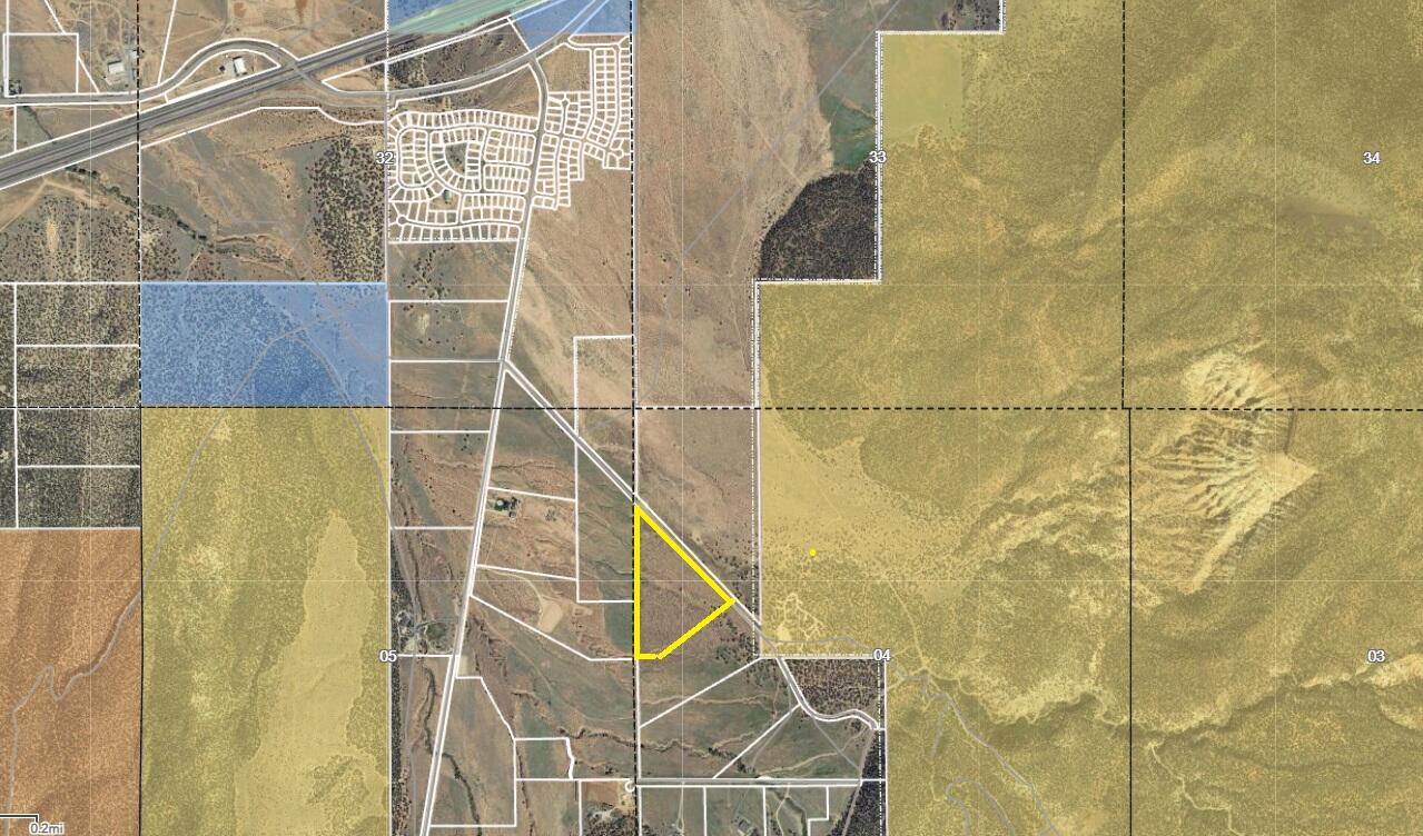 20 Acres in beautiful Shurtz Canyon.  Water & power stubbed to the lot.  Includes q acre foot of water (1/6 ownership) in Tweedles Water Company.