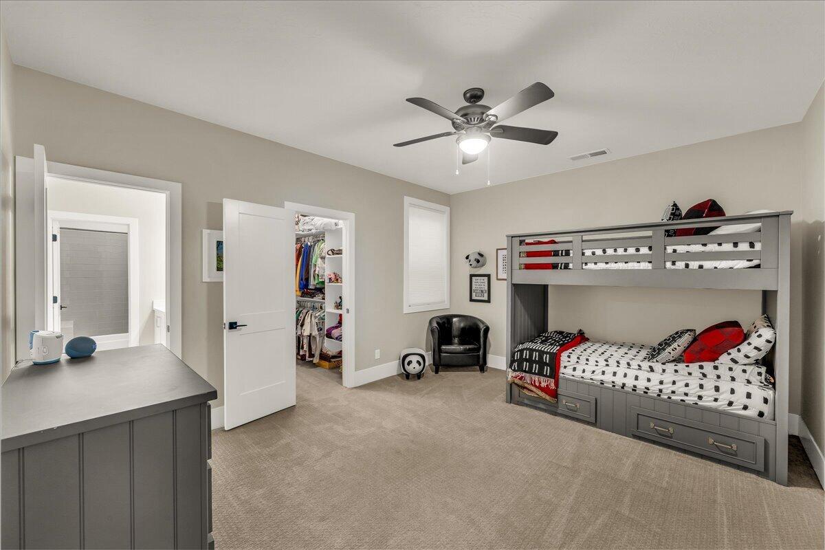 WINDSOR ESTATES - Residential