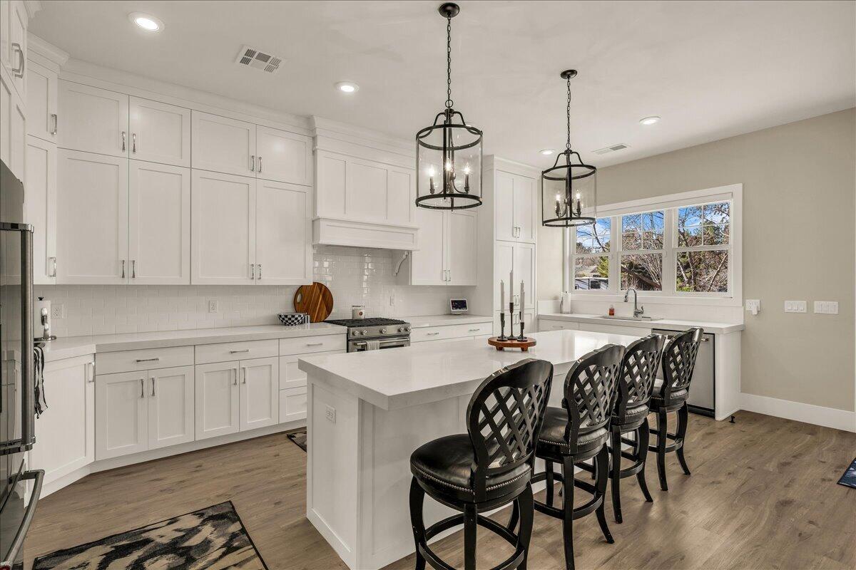 WINDSOR ESTATES - Residential