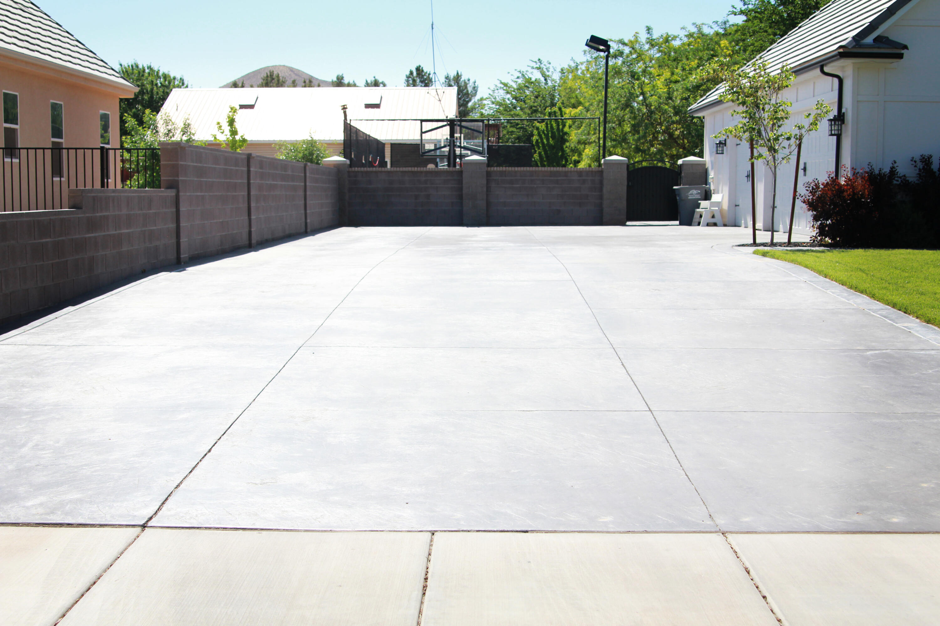WINDSOR ESTATES - Residential